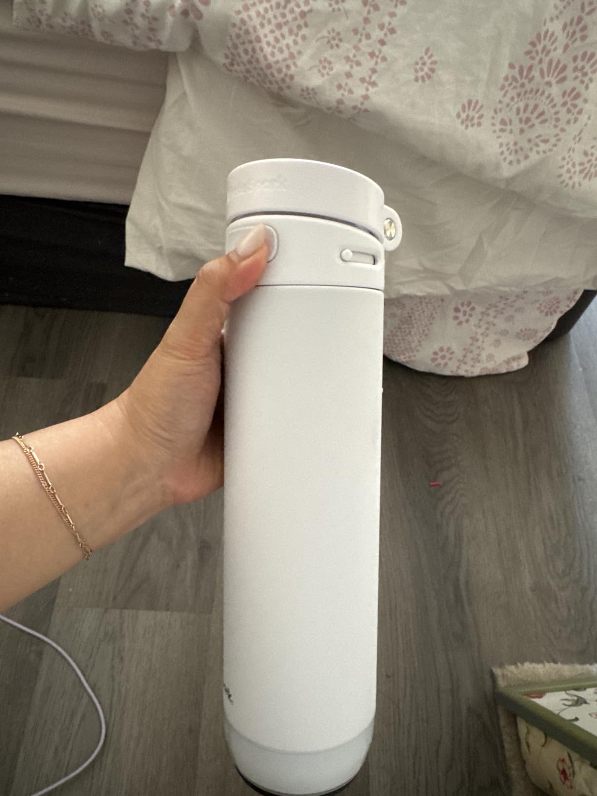 HidrateSpark PRO 2 21 oz Chug - Smart Hydration Bottle with Clinically Accurate Water Tracking & Extended Battery Life - Syncs with Apple Health, Fitbit, Smart Rings & Watches - Navy customer photo 2