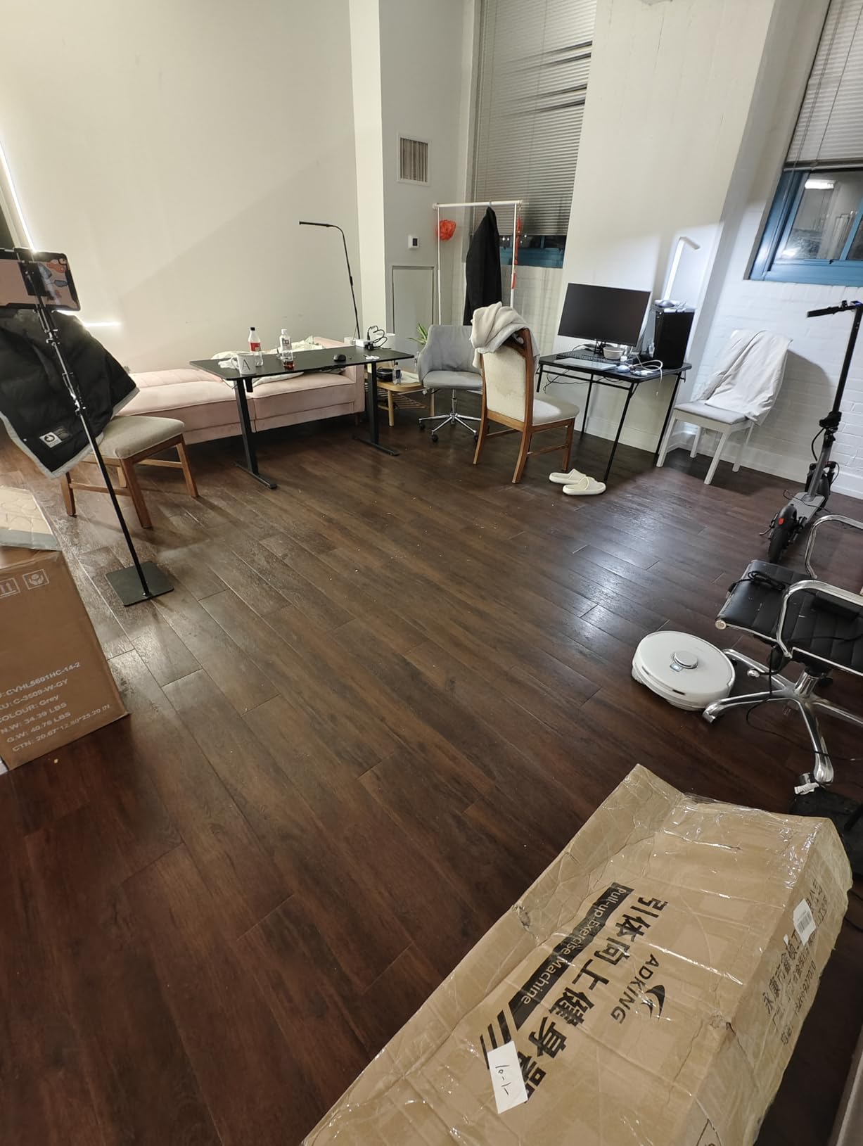 Narwal Freo X10 Pro Robot Vacuum and Mop Combo, 11,000Pa Suction, DualFlow Tangle-Free System, MopExtend Edge Cleaning, Self-Emptying, Auto Mop Wash & Dry customer photo 2