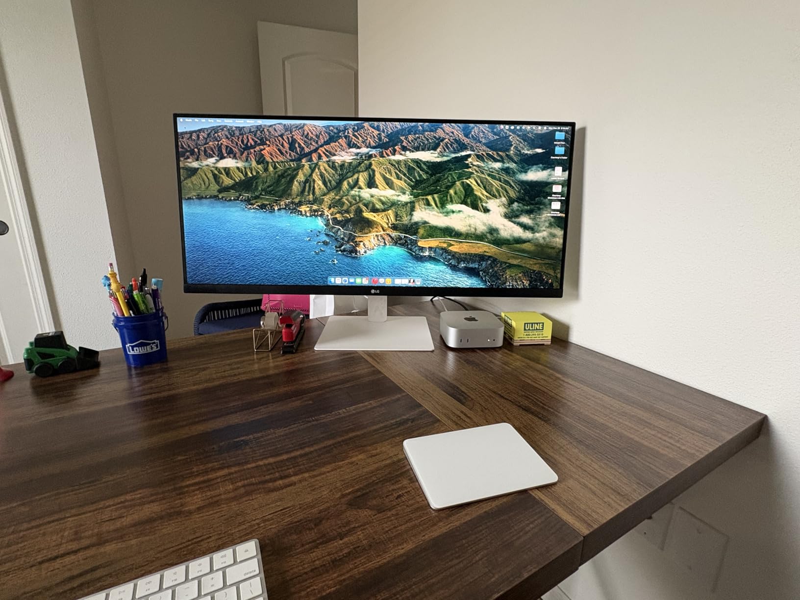 LG 34U530A-W 34-inch UltraWide WFHD (2560 x 1080) IPS Wide Computer Monitor, 100Hz, VESA DisplayHDR 400, HDMI, DisplayPort, USB Type-C, Tilt/Height/Swivel Stand, White customer photo 1