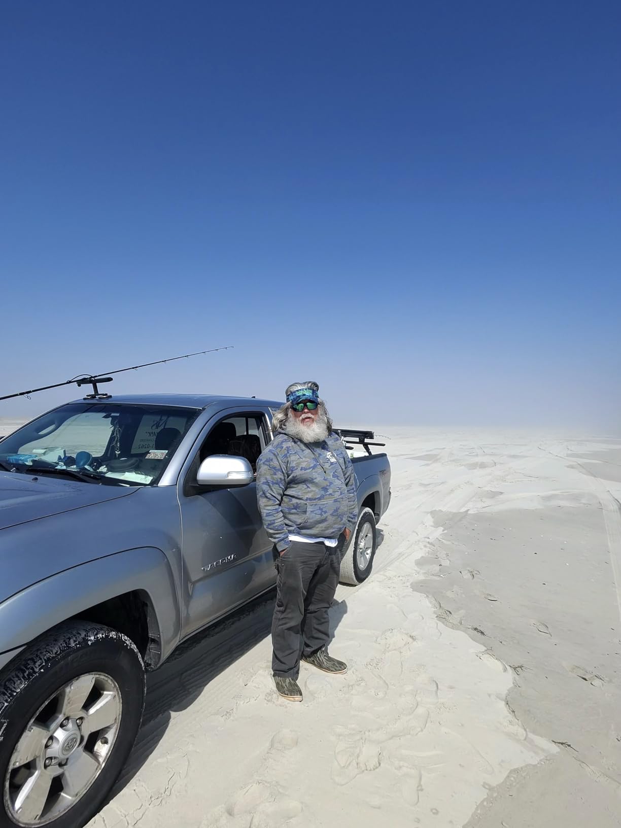 Ray-Ban Meta (Gen 2), Wayfarer Large, Shiny Black | Smart AI Glasses for Men, Women - 2X Battery Life - 3K HD Resolution - 12 MP Ultra-Wide Camera, Audio, Video - Green Lenses - Wearable Technology customer photo 1