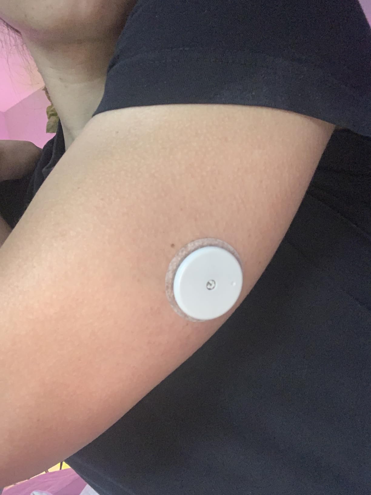 Lingo Continuous Glucose Monitor (CGM) & App (Pack of 2). Made by Abbott. Know The Impact of What You Eat. 1 biosensor Lasts up to 14 Days*. Works with iOS and Android. US Only. customer photo 1