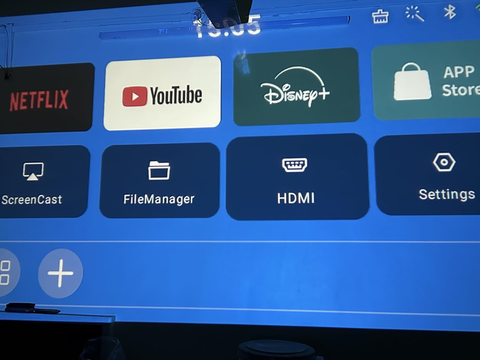 [Built-in Apps & 2026 Upgraded] Mini Projector with WiFi 6 and Bluetooth 5.4 Support 4K 1080P Auto Keystone 180° Rotatable Projector Portable Compatibile with HDMI/TV Stick/Memory Stick/Laptop customer photo 2