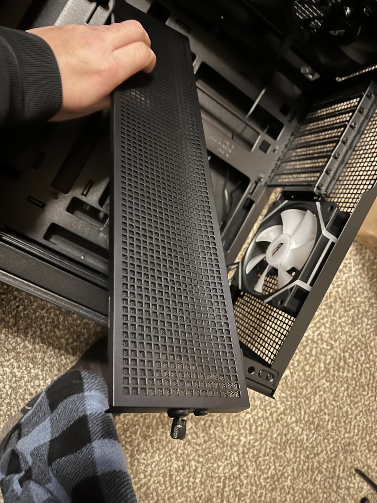 darkFlash AIR NOVA Full Tower E-ATX PC Case, Six-Sided Ventilated Gaming Case, Up to 420mm Radiator, Vertical GPU Mount, Back Connect, Type C, High Airflow, 7 x PWM ARGB Fans Included - White customer photo 2