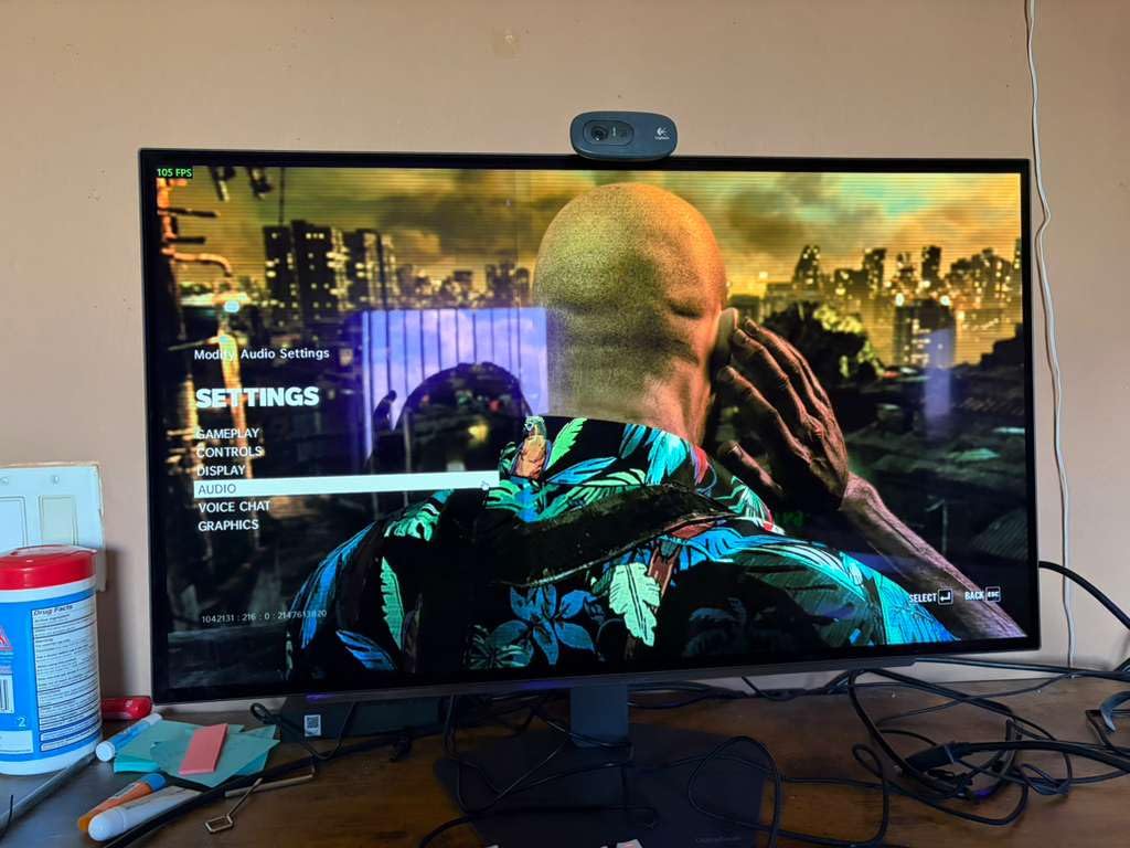 LG 27GX704A-B 27-inch Ultragear QHD (2560x1440) OLED Gaming Monitor 240Hz, 0.03ms, NVIDIA G-Sync Compatible, AMD FreeSync Premium Pro, VESA Display HDR TrueBlack400 customer photo 1