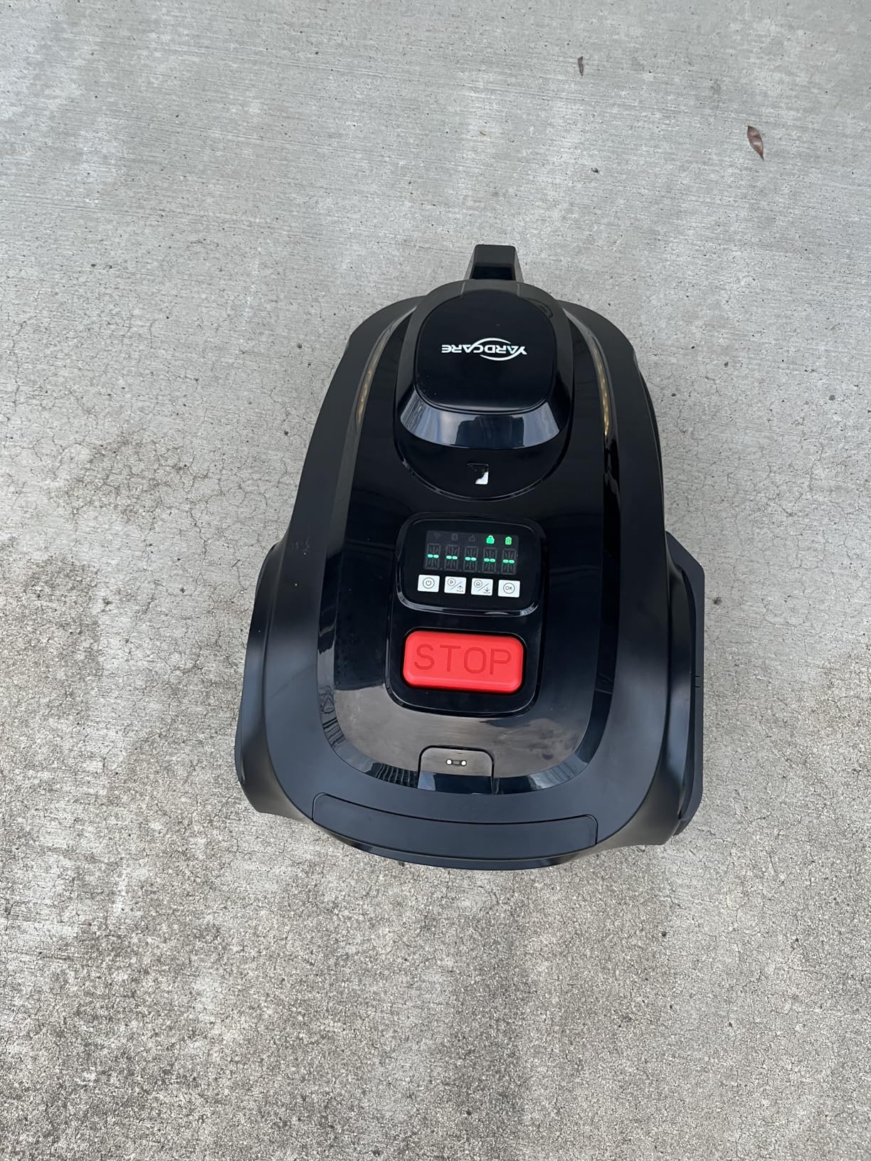 N1600 PRO Wireless Robotic Lawn Mower, RTK & Vision Navigation, Up to 0.4 Acre Coverage, Smart App Control, Multi-Zone Mapping, Systematic Mowing Robot customer photo 2