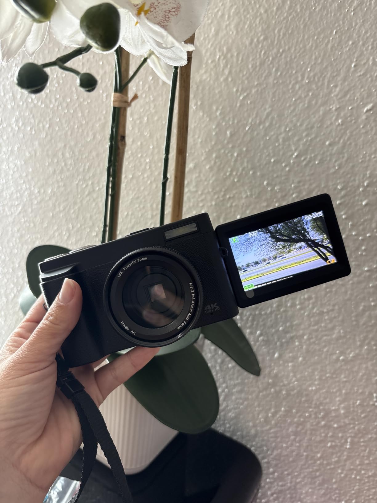 4K Digital Camera for Photography, 64MP Autofocus WiFi Vlogging Camera for YouTube with 3'' 180° Flip Screen, Travel Camera with SD Card, Point and Shoot Digital Camera 16X Zoom, UV Filter, 2 Batteries customer photo 2