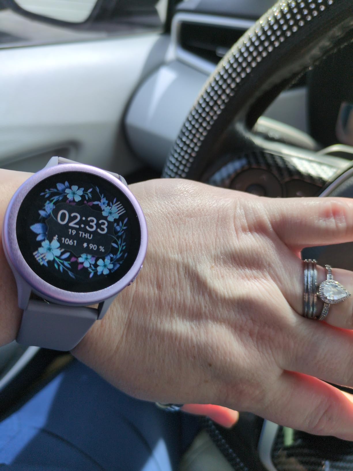 Smart Watches for Women(Answer/Make Calls), 1.27'' AMOLED Screen Activity Trackers with Heart Rate/Sleep/SpO2 Monitor, Smartwatch for iPhone/Samsung/Android, 120+ Sport Modes IP68 Fitness Watch 3Bands customer photo 1