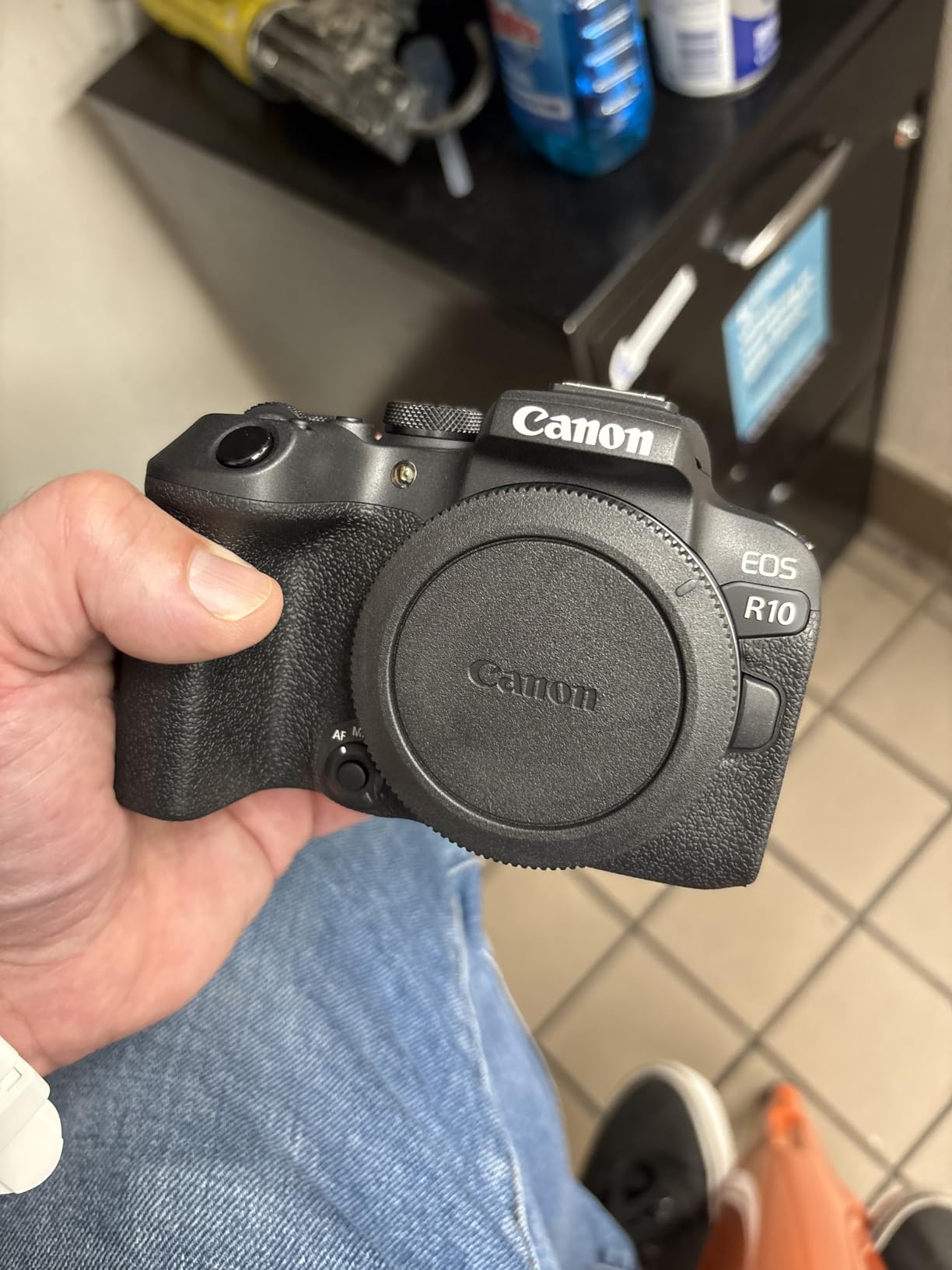 Canon EOS R10 Mirrorless Camera Kit with RF-S 18-45mm Lens | 24.2MP APS-C, 4K Video, Dual Pixel AF, 15fps Burst, Perfect for Beginner Photographers & Vloggers (5331C009) + 64GB Card + Shoulder Bag customer photo 1