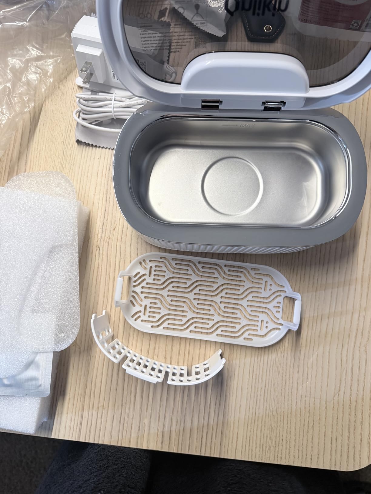 35W Ultrasonic Jewelry Cleaner, 45KHz Retainer Cleaner for Jewelry, 5 Timer & 3 Power Modes, Eyeglasses, Rings, Watch Strap, Dentures - 20oz, 304 Stainless Steel Tank, Quiet <38dB (White) customer photo 1