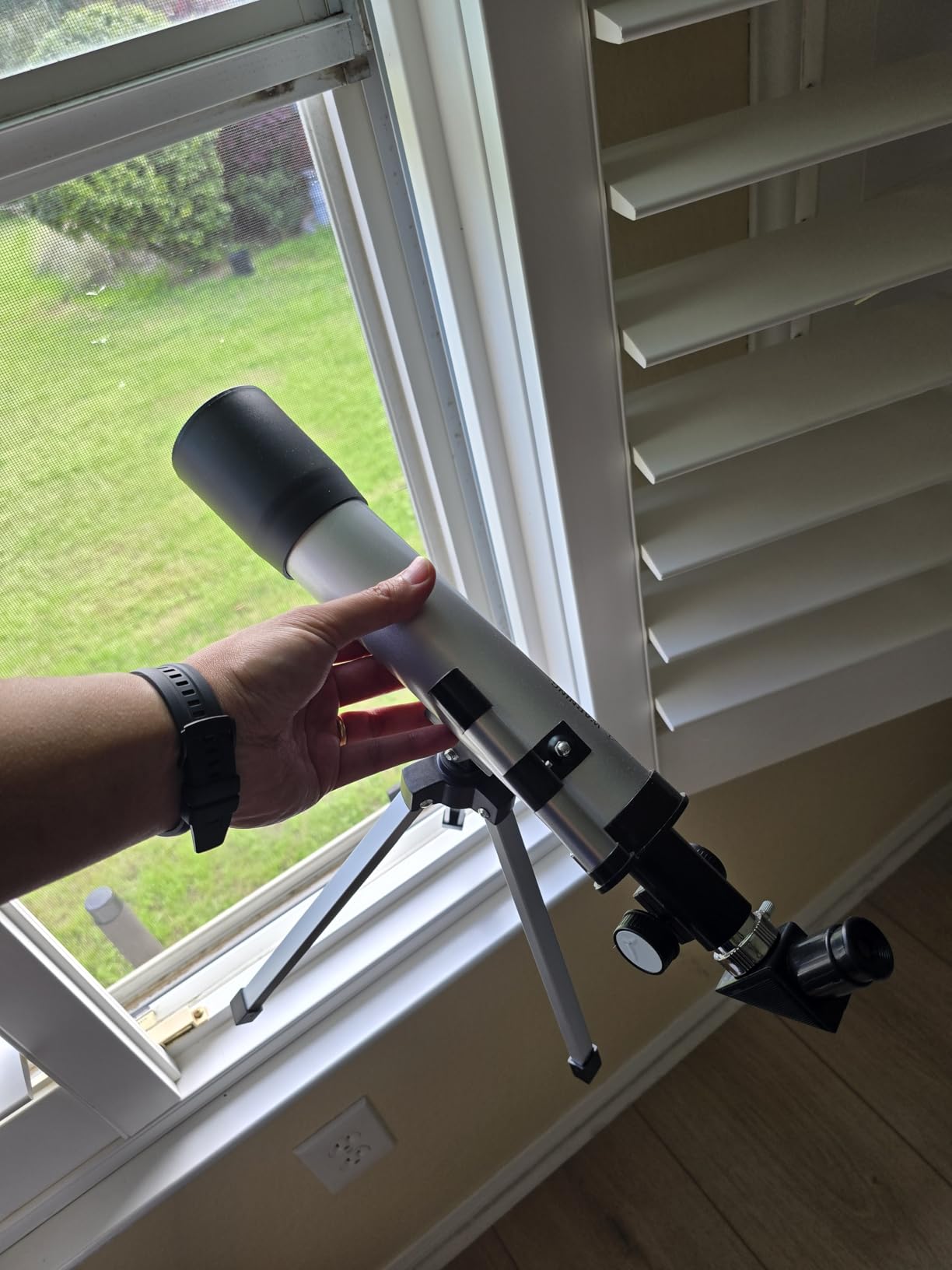Telescope for Kids 50mm 100x Magnification Beginner Silver Telescopio with Tripod, 2 Eyepieces, Finder Scope Set, STEM Educational Astronomy Chritstmas Gift for Boys & Girls Ages 6-12 customer photo 1