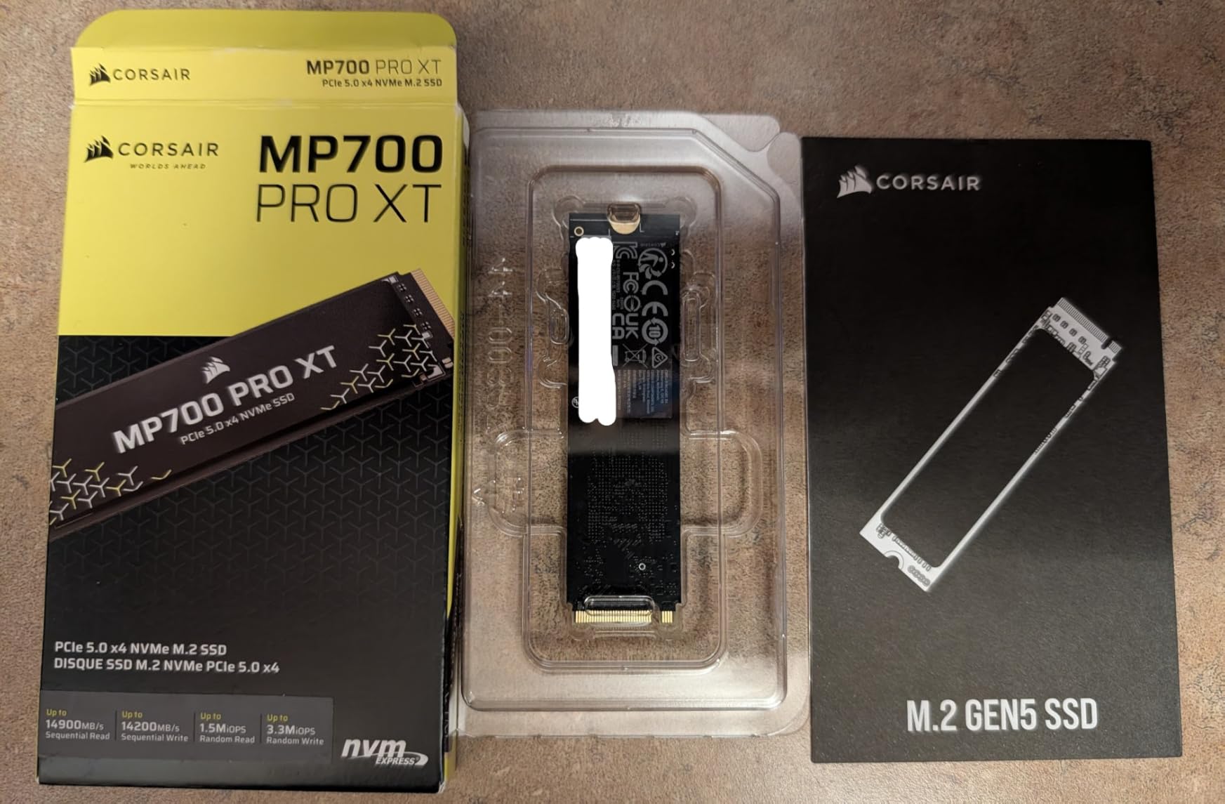 Corsair MP700 PRO XT 2TB PCIe 5.0 NVMe M.2 SSD - Up to 14,900 MB/s, Gen5 Speed, DirectStorage Ready for Gaming PCs - Black customer photo 1