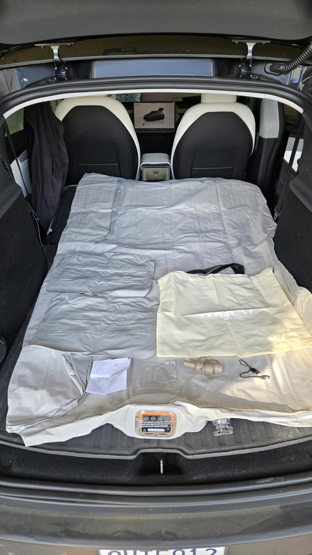 Wigoo 2026 Upgrade Air Mattress for Tesla Model Y [Click Self-Inflate, Home-Level Comfort] USB-C Charging Built-in Air Pump & Ergonomic Design with 2 Pillow customer photo 2