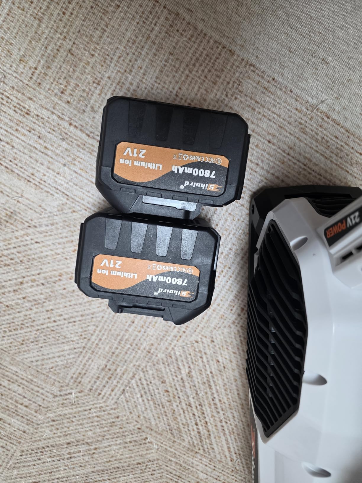 Leaf Blower Cordless, 765CFM Electric Leaf Blowers with 2 x 7.8Ah Batteries and Charger, 3- Speed & Turbo Mode, Equipped with LED Lighting, 1 x Shoulder Strap, Blowers for Lawn Care - SL9501 customer photo 2