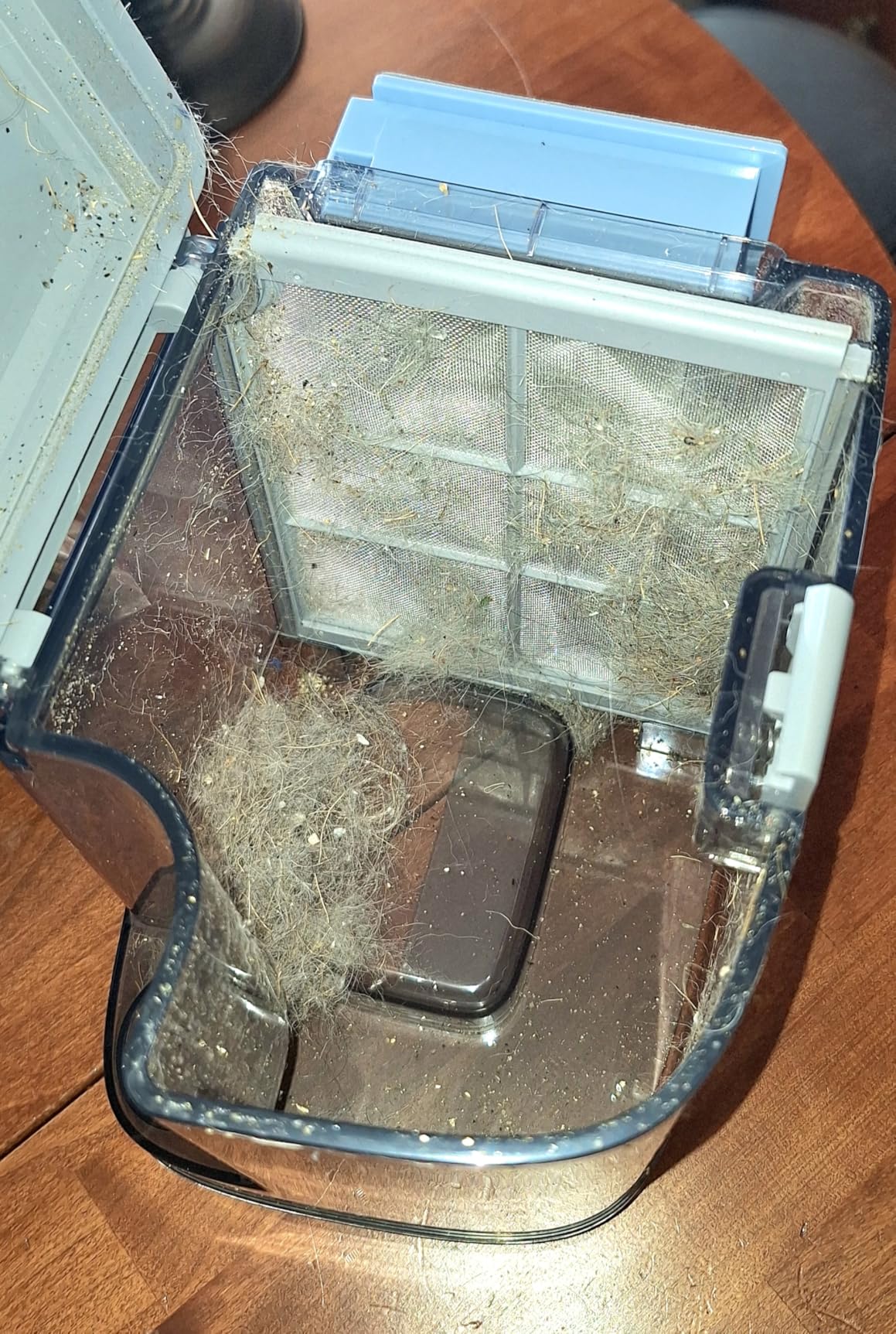 Bissell FlexClean FurForce Robot Vacuum & Mop with No Tangle Pet Brush Roll, LiDAR Navigation & Liftable Pad for Pet Hair Removal on Hard Floors & Rugs, 180min Runtime 60-Day Dust Collection, 4270L customer photo 2