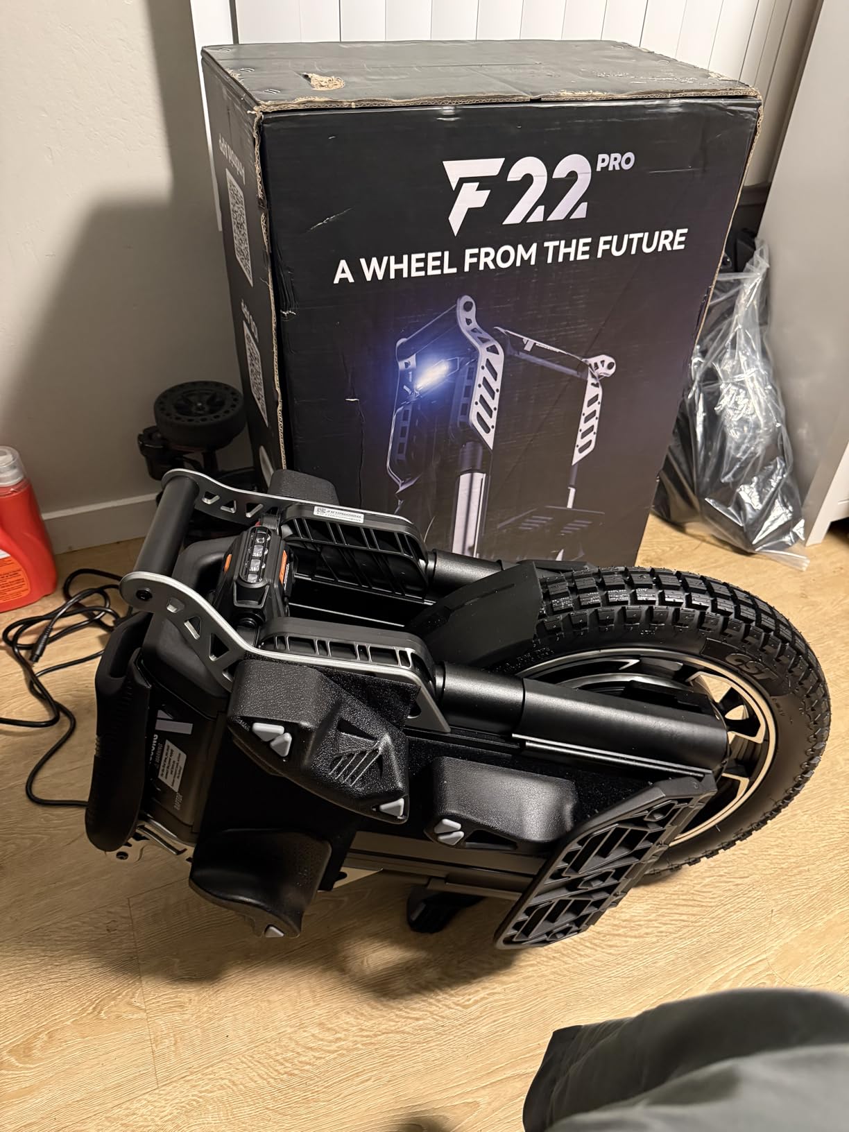 King Song F22PRO Electric Unicycle, Upgraded 180km Range EUC, 12000W Peak Motor, 100mm Suspension, UL2272 Certified Electric Unicycle for Urban Riding customer photo 1