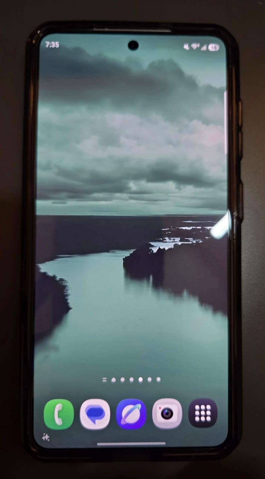 Samsung Galaxy S26, Unlocked Android Smartphone, 256GB, Powerful Processor, Galaxy AI, Immersive Viewing, Durable Battery, 2026, US 1 Year Warranty, White customer photo 2