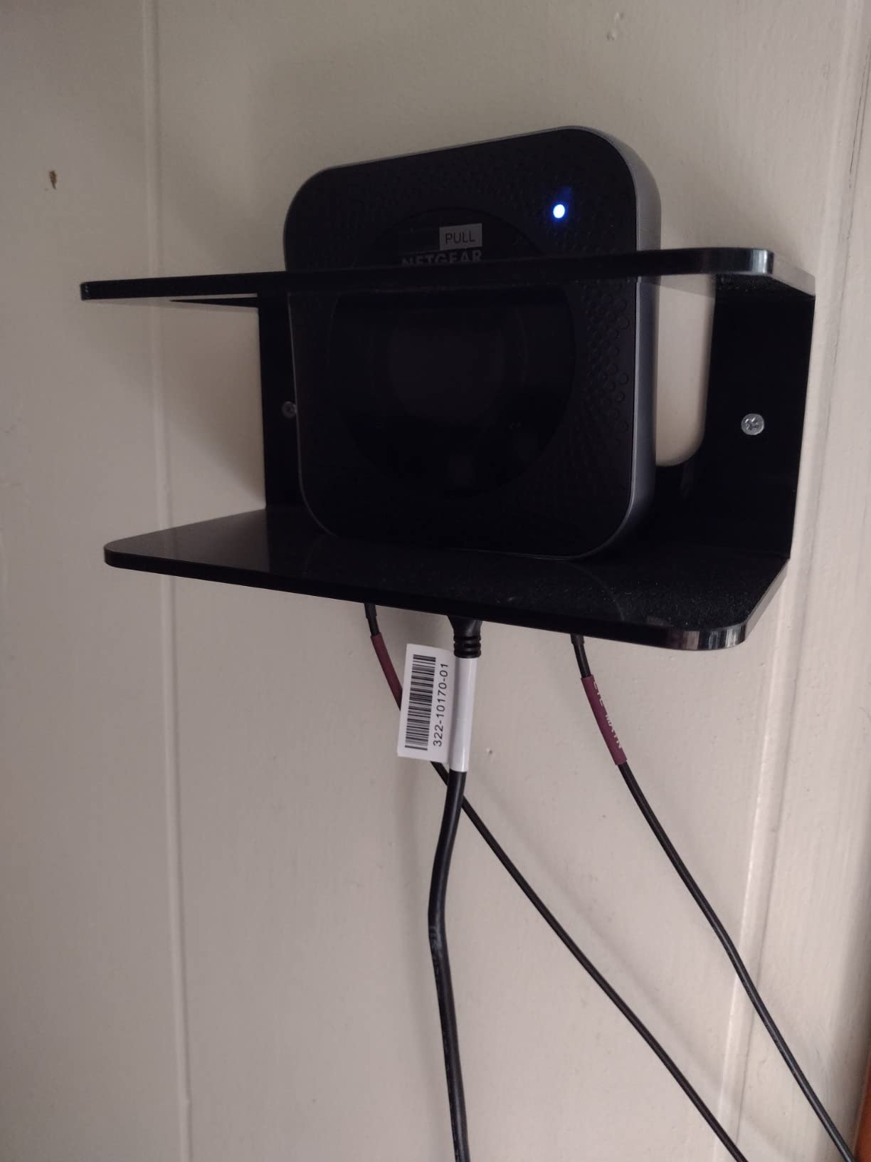 NETGEAR Nighthawk 5G Mobile Hotspot M7 with eSIM or SIM | Portable WiFi 7 Router for Travel in 140+ Countries | Supports 32 Devices | Unlocked 5G/4G LTE | 3.6Gbps Speed | AT&T, T-Mobile (MH7150) customer photo 2