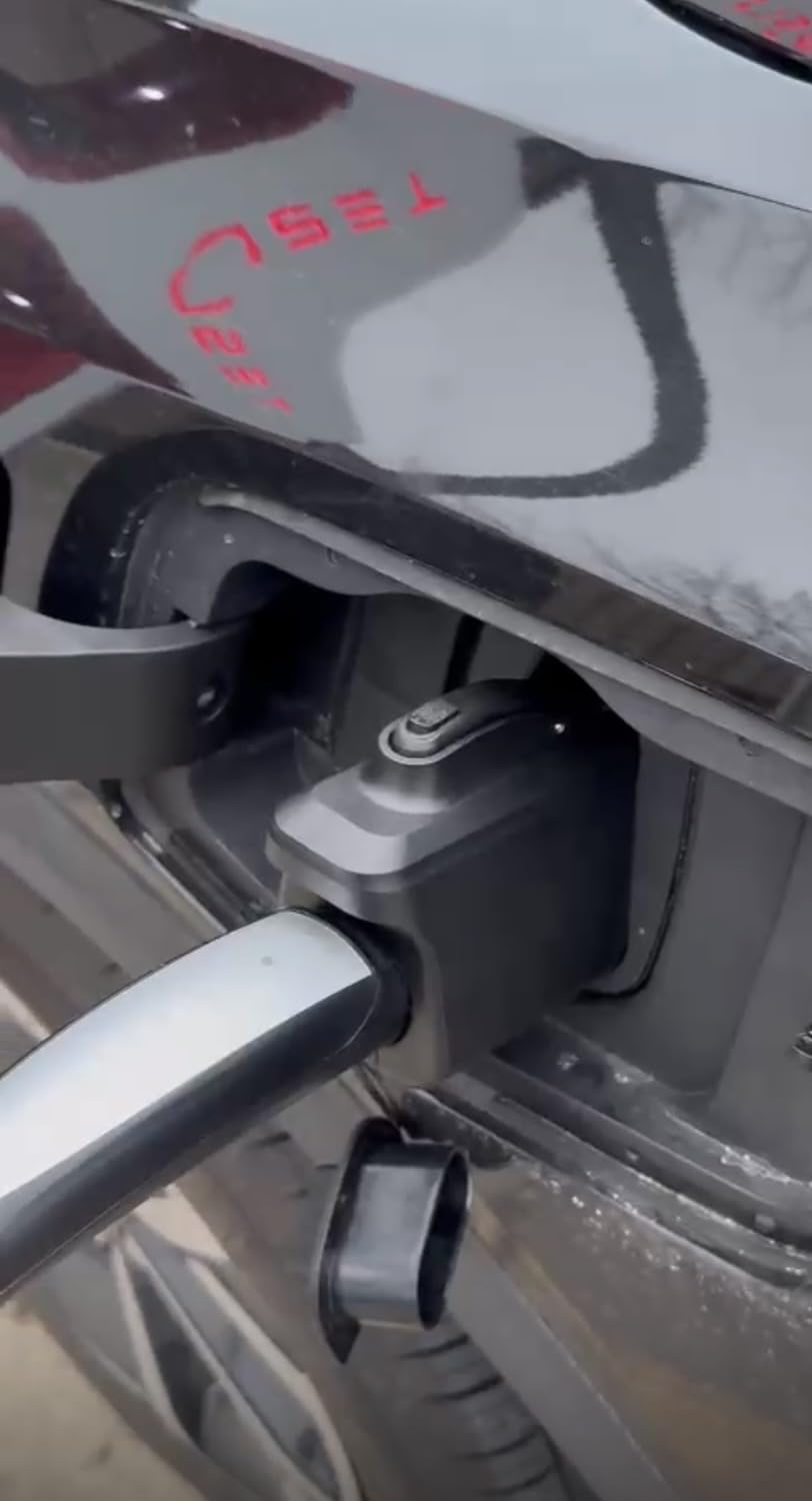 NACS to CCS Adapter Max 500A/1000V Fast Charging Adapter with Overheating Protection Compatible with Tesla Superchargers for CCS1 EVs customer photo 2