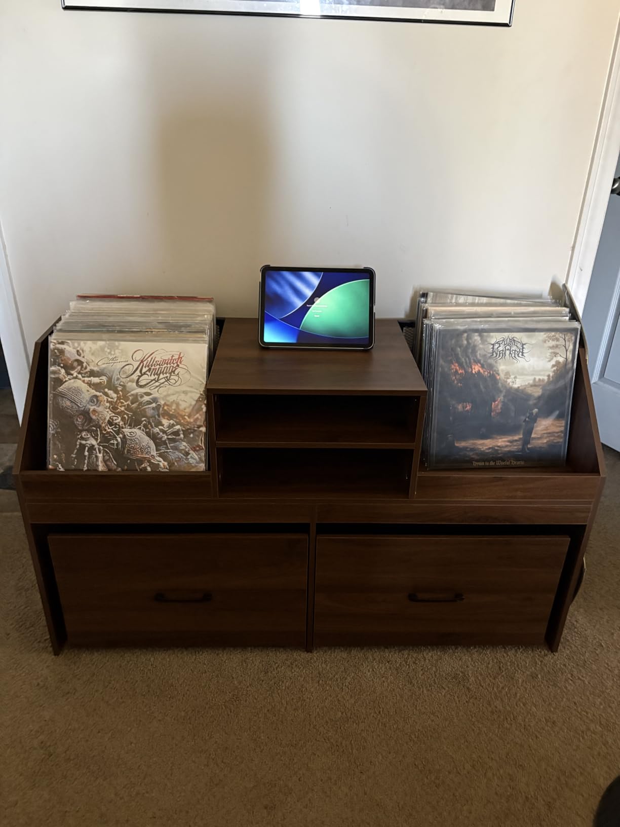 Large Record Player Stand with Charging Station & 2 Sliding Drawers, Record Storage Cabinet with Vinyl Storage Hold Up to 500+ Album, Mid Century Turntable Stand customer photo 1