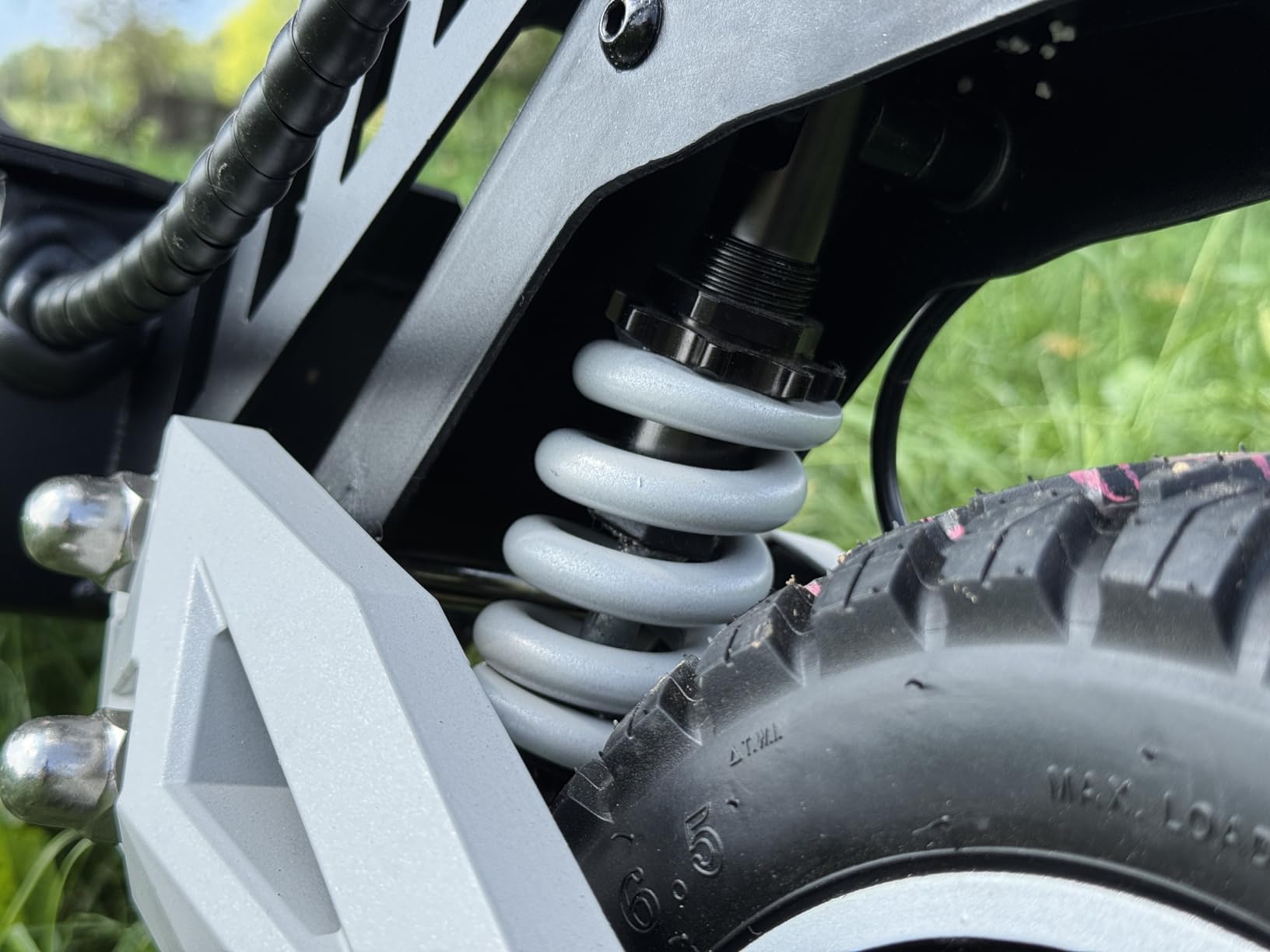 T10 Electric Scooter for Adults, 48V 18AH Battery Up to 46 Miles Long Range & Powerful Motor, 34 MPH Max Speed, 11 Inch All-Terrain Tires Folding Commuter E Scooter with Dual Suspension & LCD Display customer photo 1
