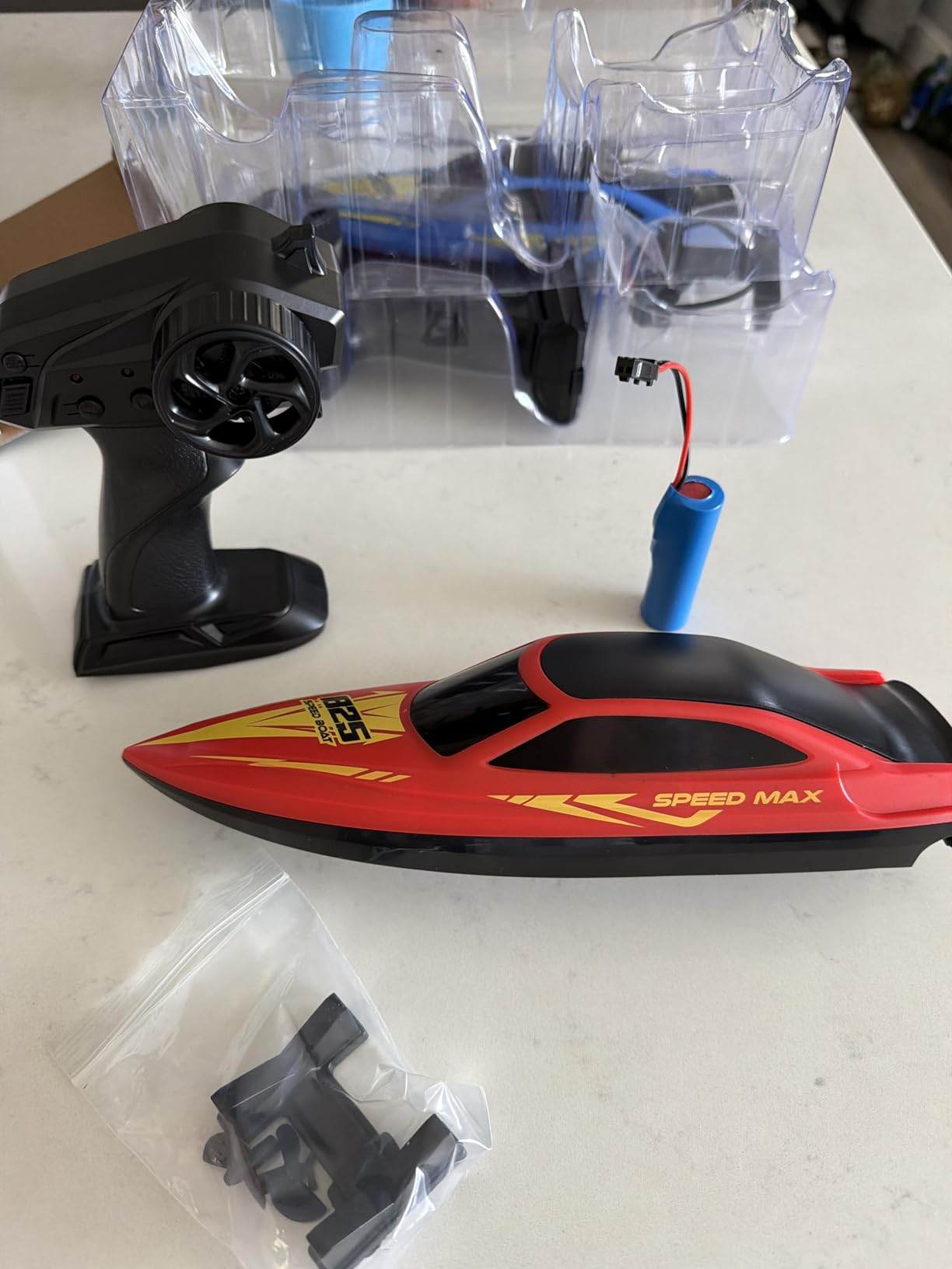 Remote Control Boat for Kids, RC Boat for Pool, Lake, River and Pond with LED Lights, Self-Righting, Waterproof customer photo 2