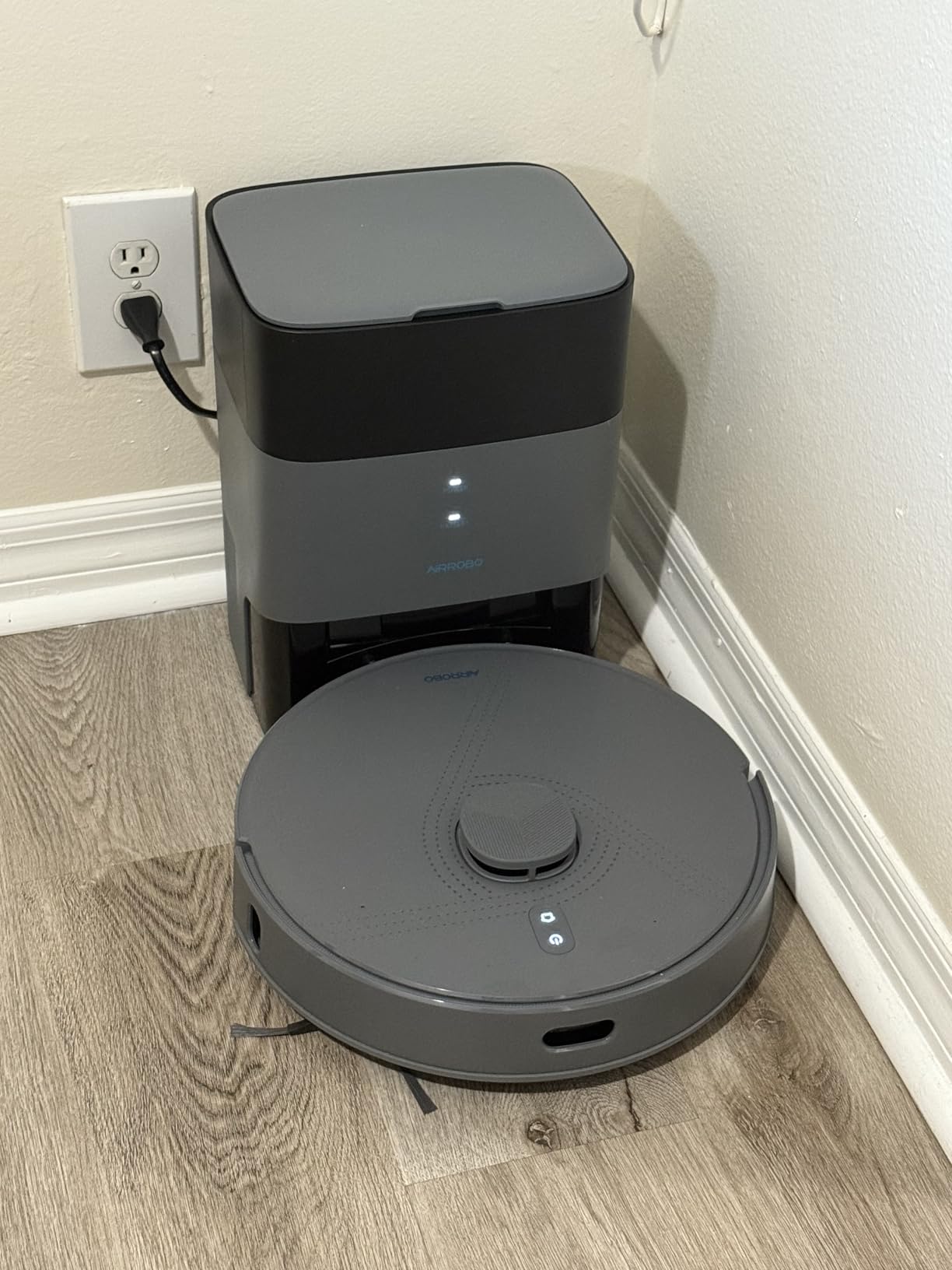 Robot Vacuum and Mop Self-Emptying with 12,000Pa, No-Collision Obstacle Avoidance, Carpet Detection, Anti-Tangle Brushes, 240 Mins, 75-Day Capacity, No-Go Zones, Home Mapping, App/Alexa Control customer photo 2