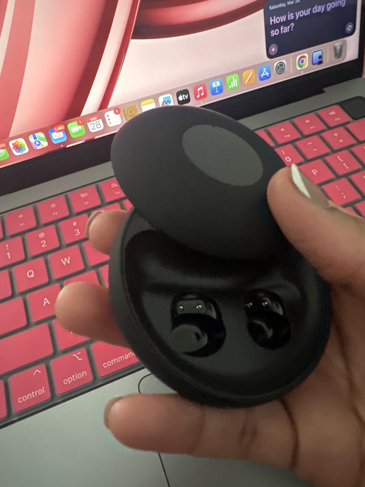sunvito Sleep Earbuds Bluetooth 6.0, Mini Invisible Silicone Sleep Earbuds for Side Sleepers, Noise Blocking Sleeping Headphones, Hidden Earbuds with LED Display for Small Ears, Sleep & Relax (Black) customer photo 2