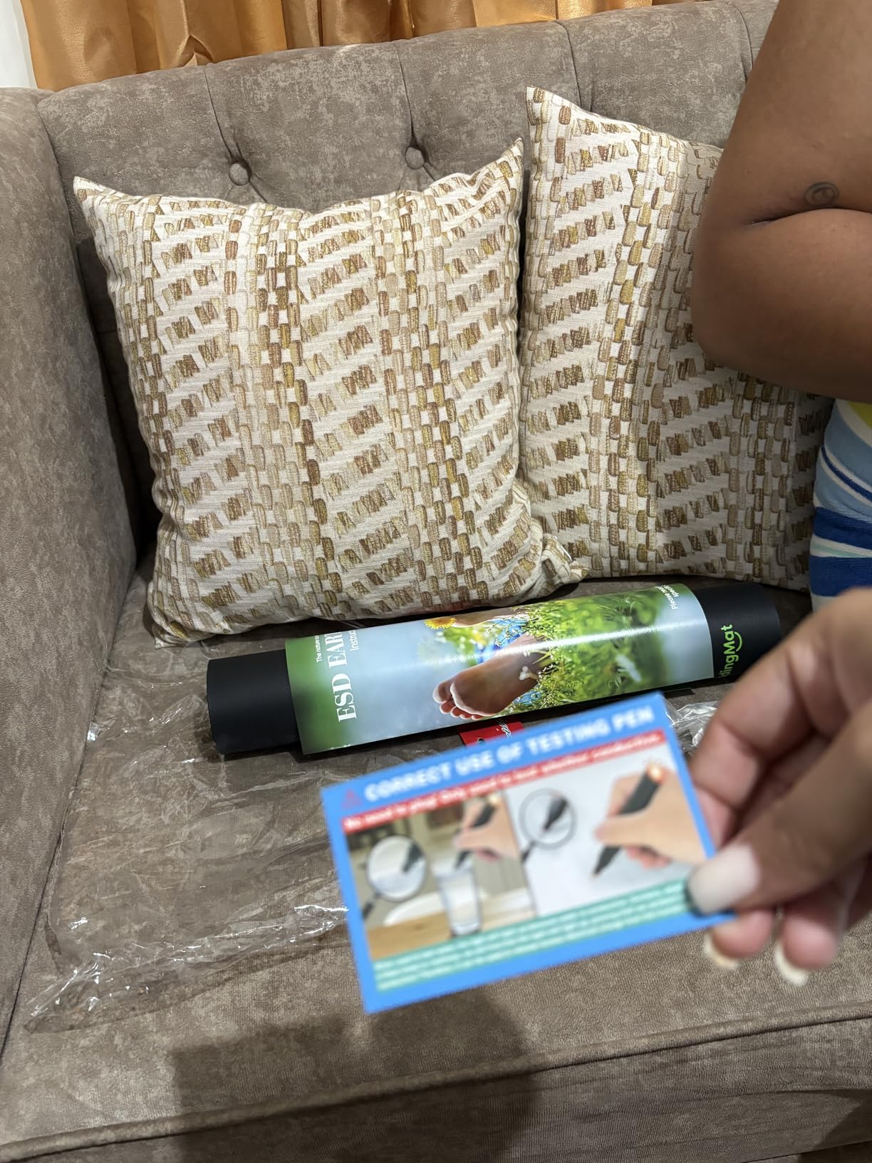 Grounding Mat for Bed, Enjoy The Grounding Effect Indoors, for Better Sleep, Pain and Stress Relief, PU Grounding Mat Set Comes with Grounding Cord and Test Pen 27''×78'' (King) customer photo 1