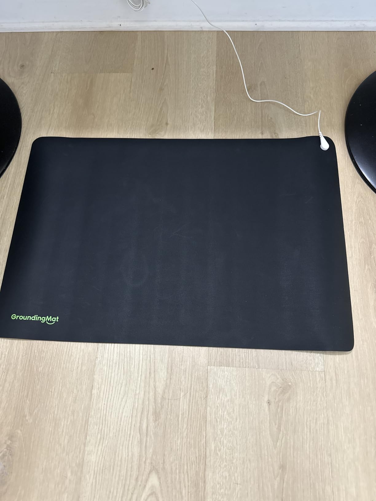 Grounding Mat for Bed, Enjoy The Grounding Effect Indoors, for Better Sleep, Pain and Stress Relief, PU Grounding Mat Set Comes with Grounding Cord and Test Pen 27''×78'' (King) customer photo 2