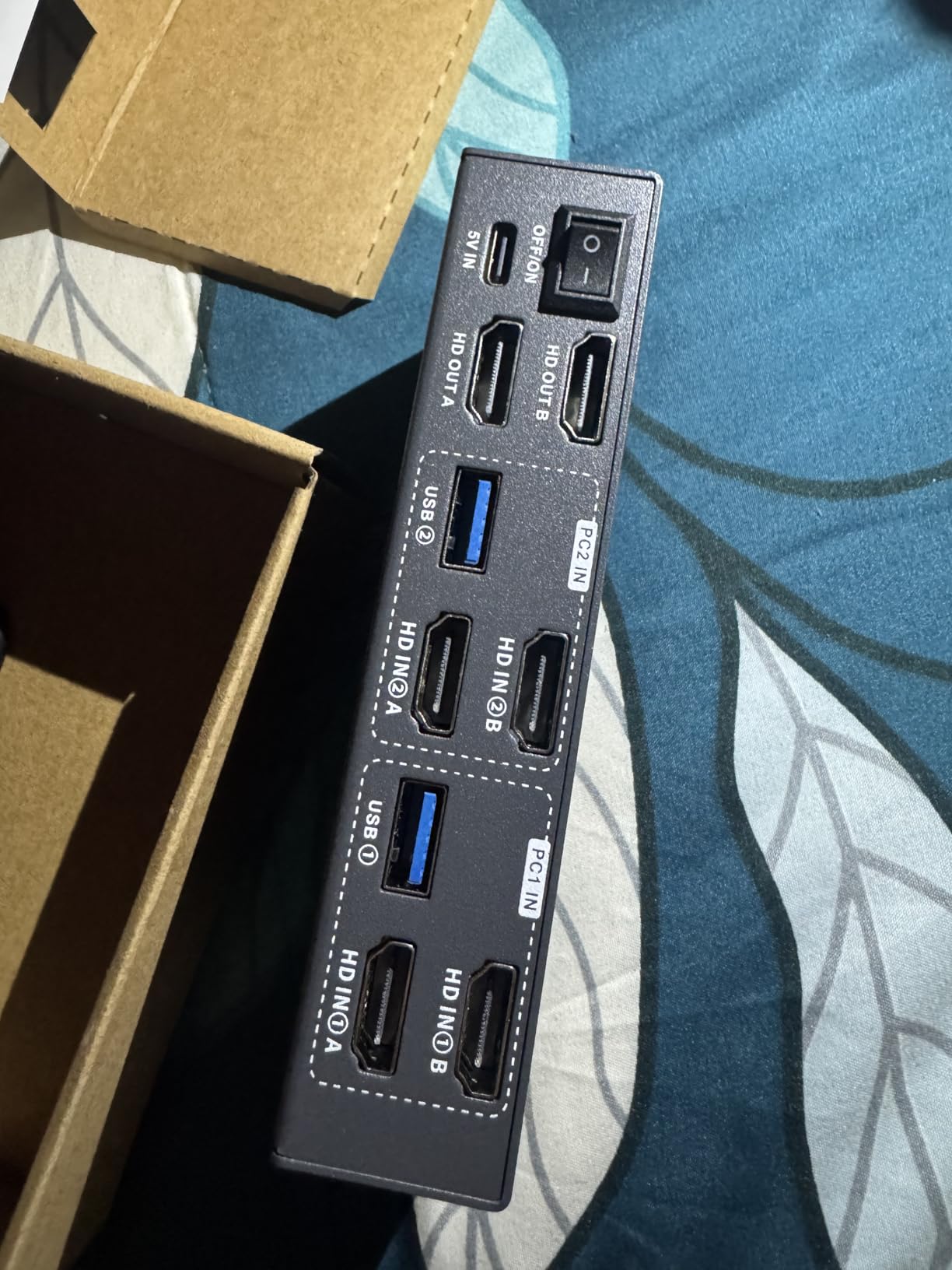 Dual Monitors HDMI KVM Switch 2 Computers 2 Monitors USB3.0 4K@60HZ 2 Port KVM Switcher for 2 PC/Laptop Share 2 Screen, Remote Control, EDID Supported customer photo 2
