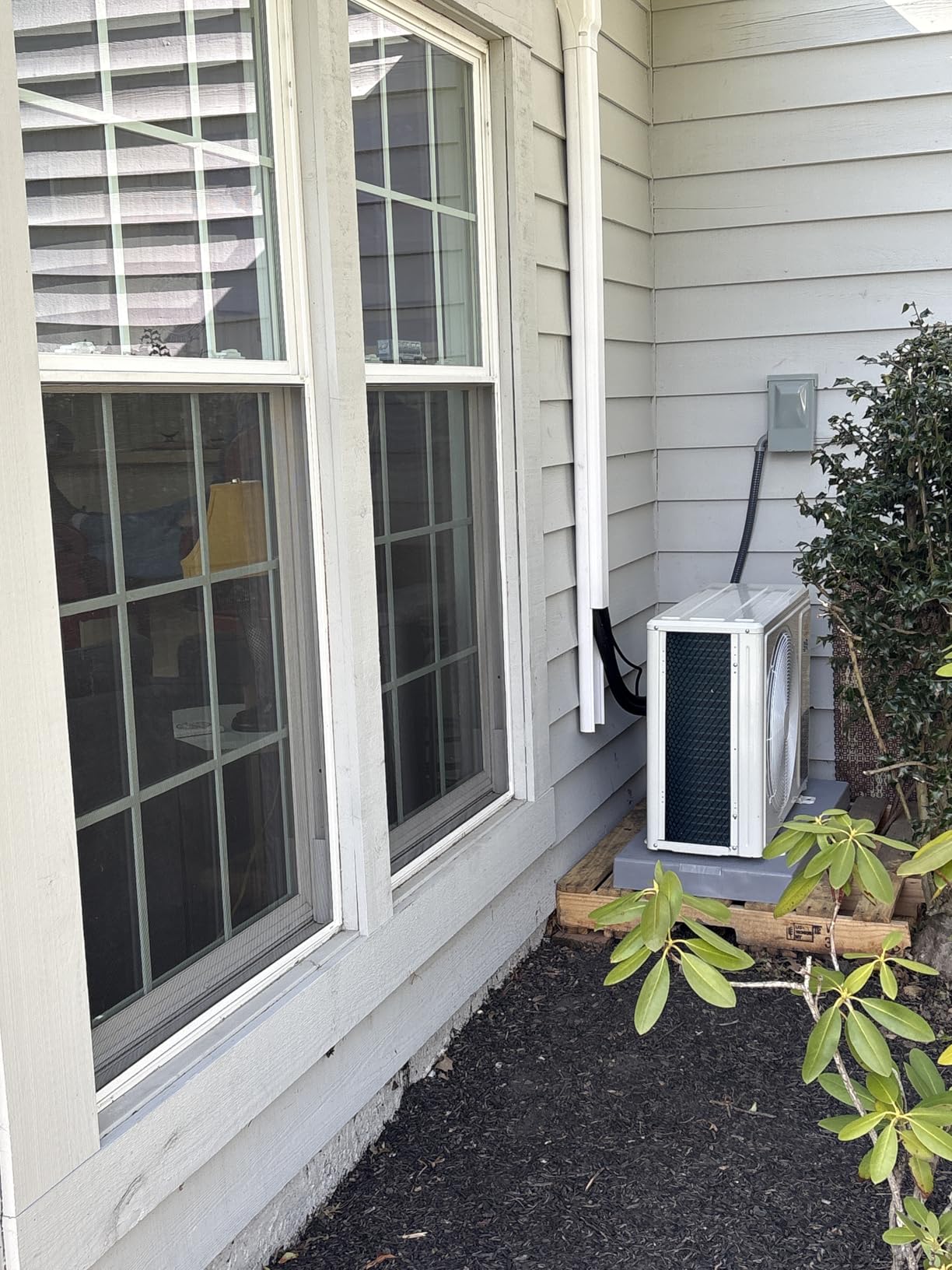 9000 BTU Mini Split AC/Heating System - Ductless Mini Split Air Conditioner with Heat Pump, 19 SEER2, 115V Energy Efficient, Covers Up to 450 Sq. Ft. customer photo 2
