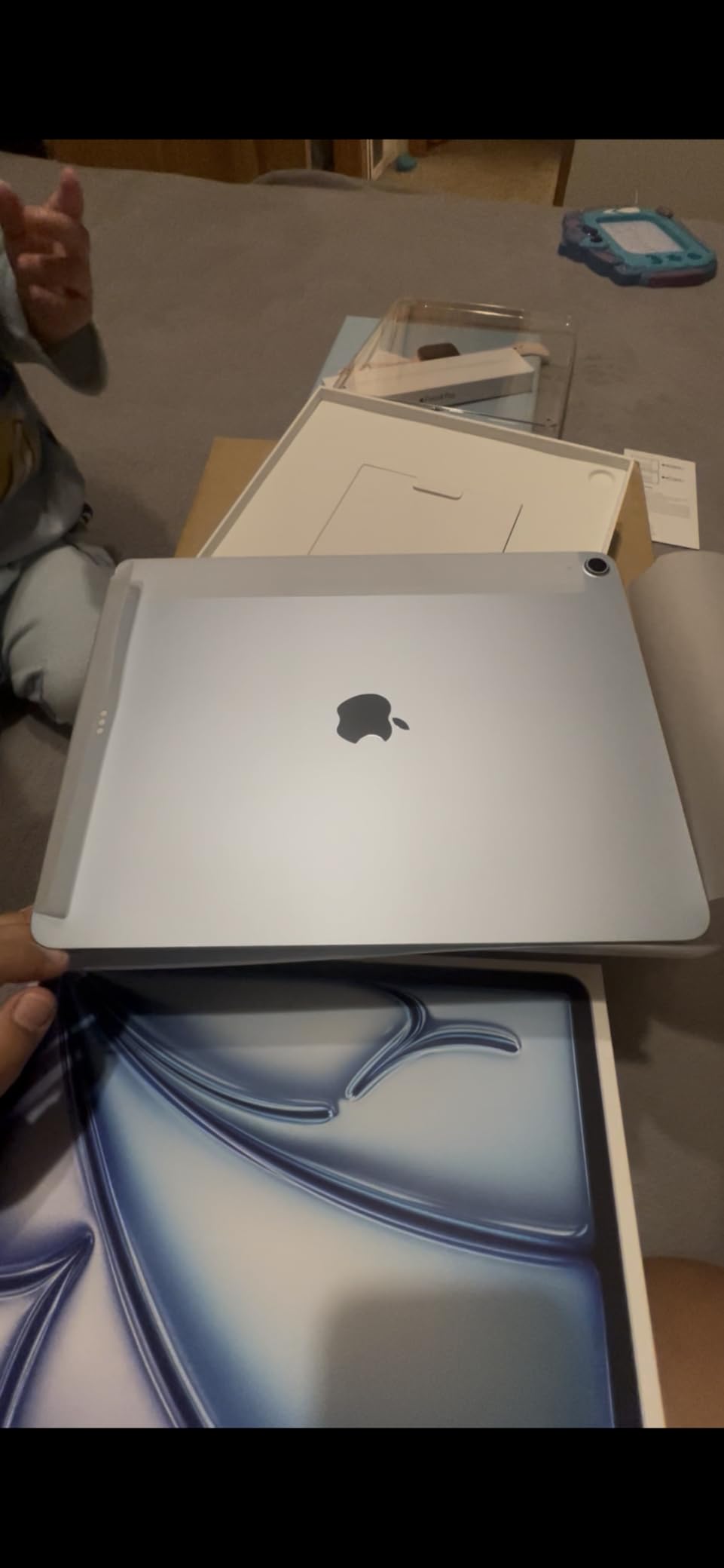 iPad Air 13-inch (M4): Liquid Retina Display, 256GB, 12MP Front/Back Camera, Wi-Fi 7 with Apple N1, Touch ID customer photo 1