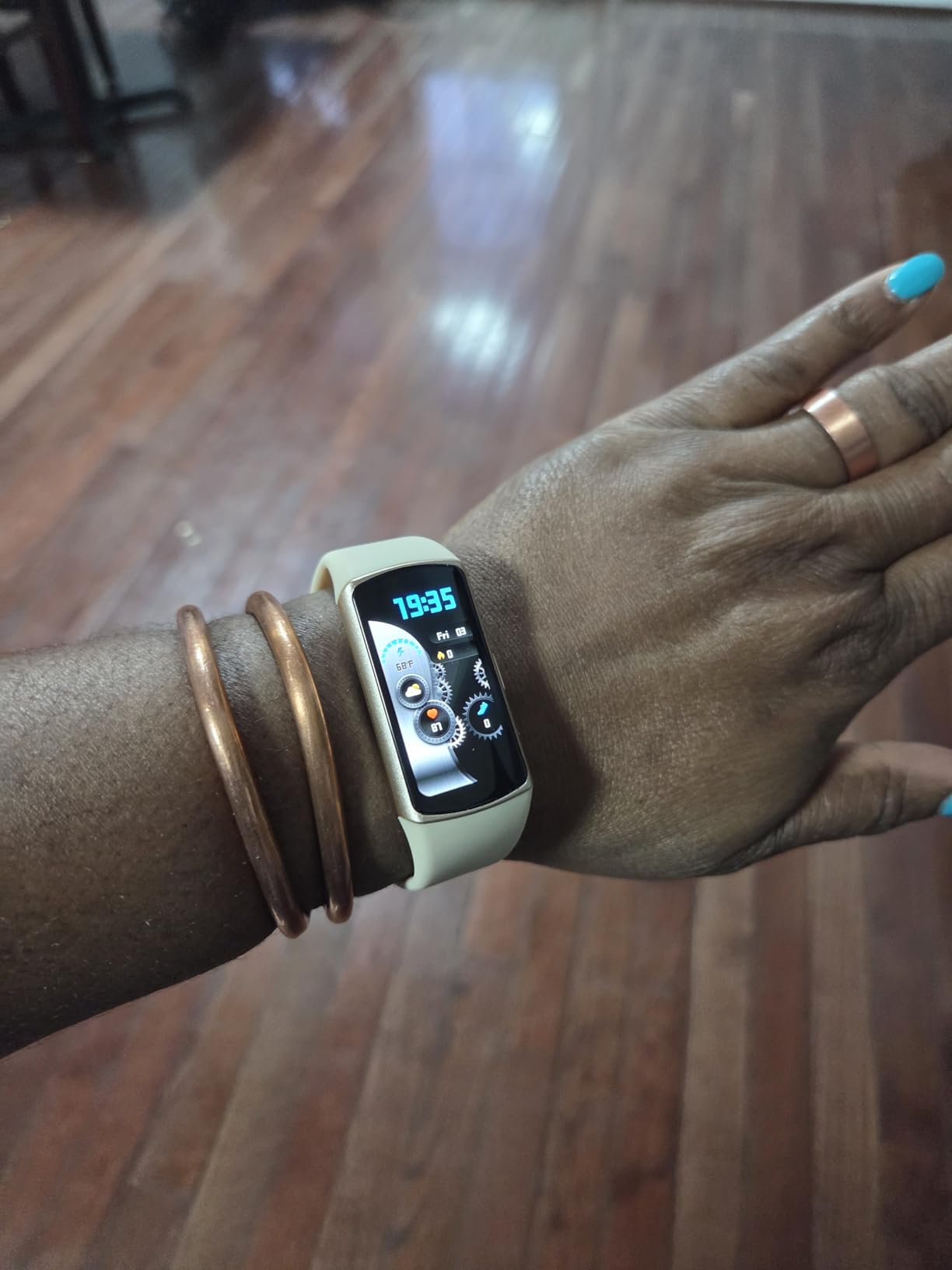 Smart Watch Fitness Tracker with 24/7 Heart Rate, Blood Oxygen Blood Pressure Monitor Sleep Tracker 120 Sports Modes Activity Trackers Step Calorie Counter IP68 Waterproof for Andriod iPhone Women Men customer photo 1