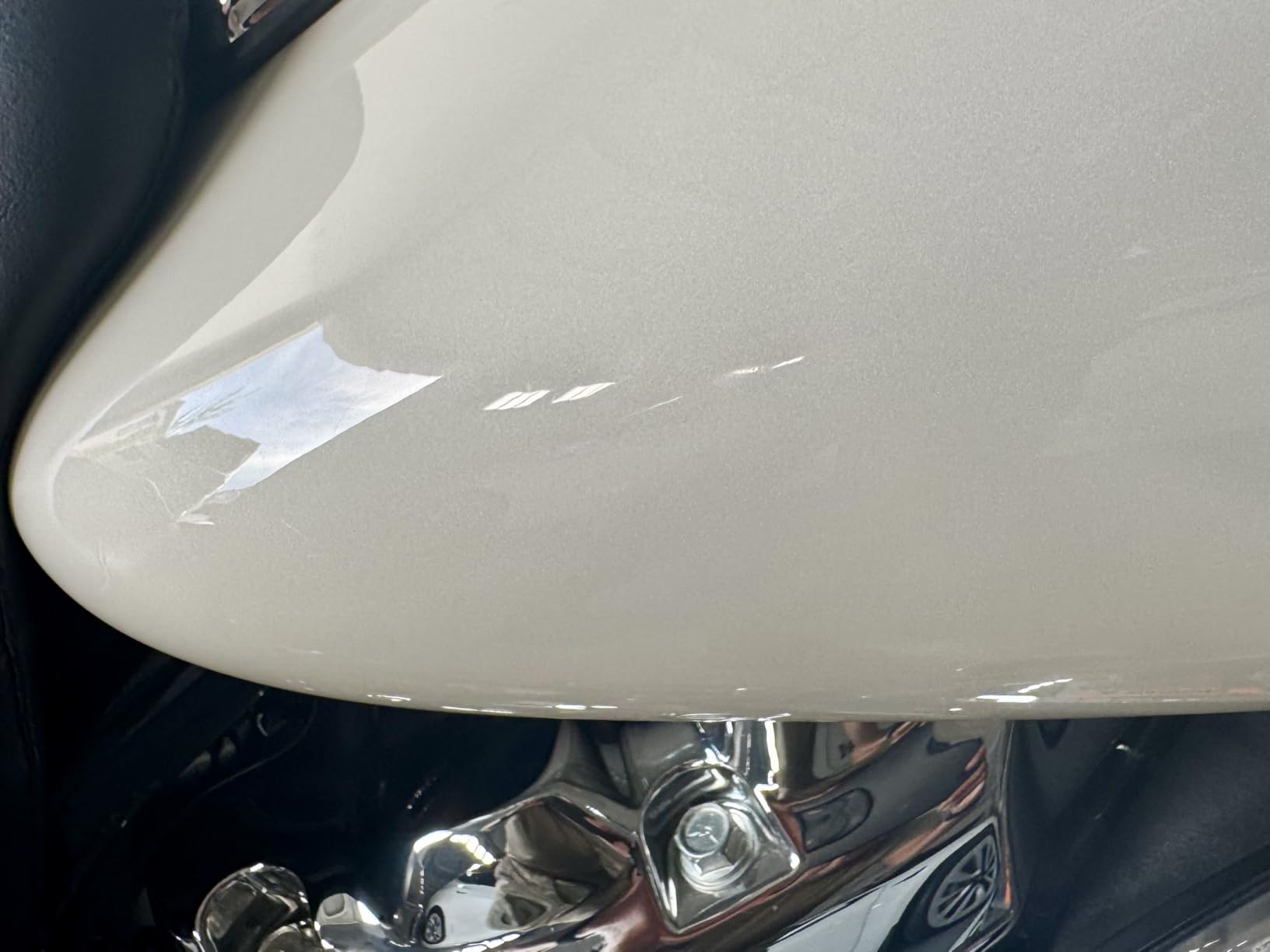 Meguiar's Deep Crystal Carnauba Wax, High-Grade Carnauba Liquid Car Wax for Long-Lasting Protection, Creates a Brilliant Shine and Gloss, Blocks UV Rays, Ideal Step for After Polishing, 16 Oz customer photo 1