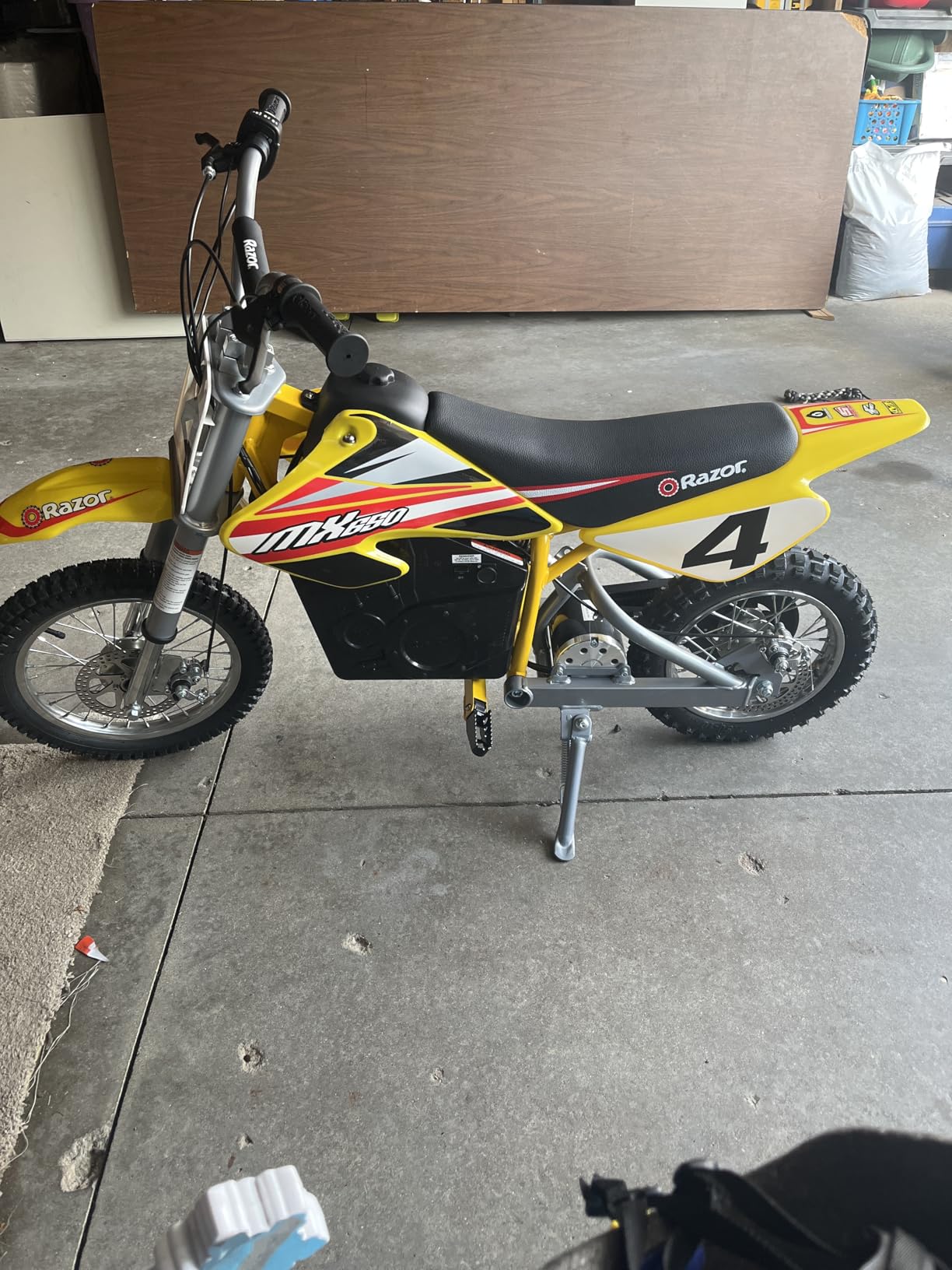 Razor MX650 Dirt Rocket Electric Motocross Off-road Bike customer photo 1
