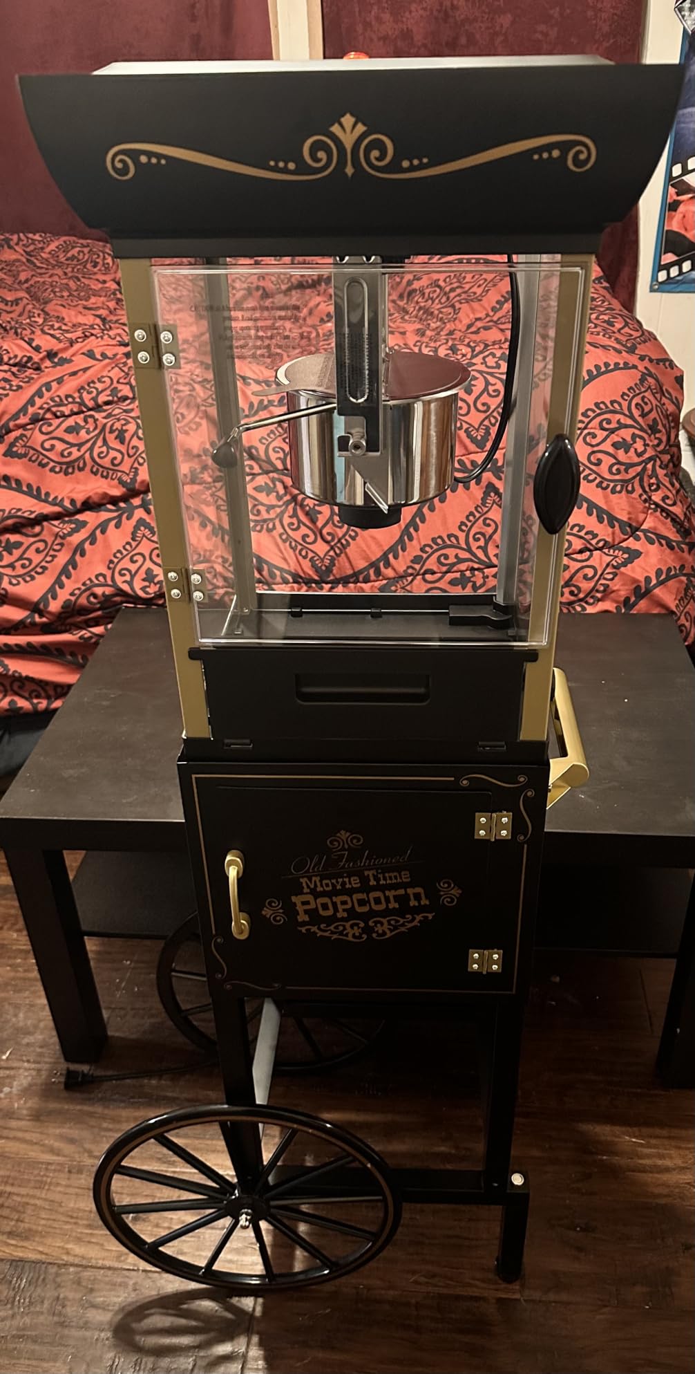 Nostalgia Popcorn Maker Machine - Professional Cart With 8 Oz Kettle Makes Up to 32 Cups - Vintage Popcorn Machine Movie Theater Style - Red customer photo 2