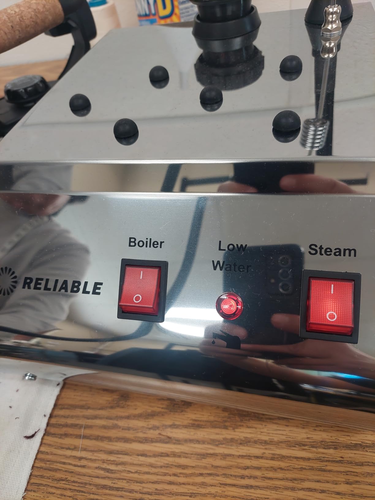 Reliable 3000IS Professional Steam Iron Station, Continuous Steam, Dry Steam, Leak-free, 4 Safety Systems, 1.4L Stainless Steel Boiler, Customizable Temperature, 1800W customer photo 1