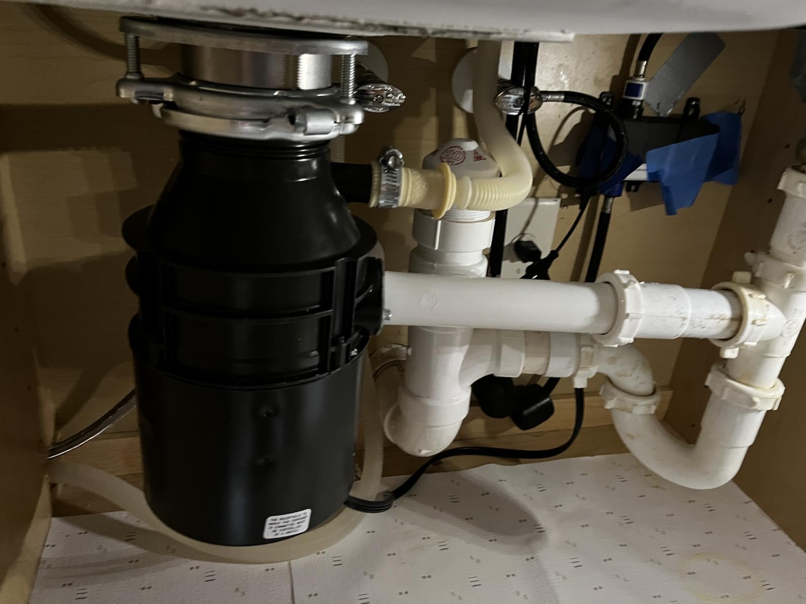 InSinkErator Badger 5XP Garbage Disposal with Power Cord, Badger Series 3/4 HP Continuous Feed Food Waste Disposer customer photo 1