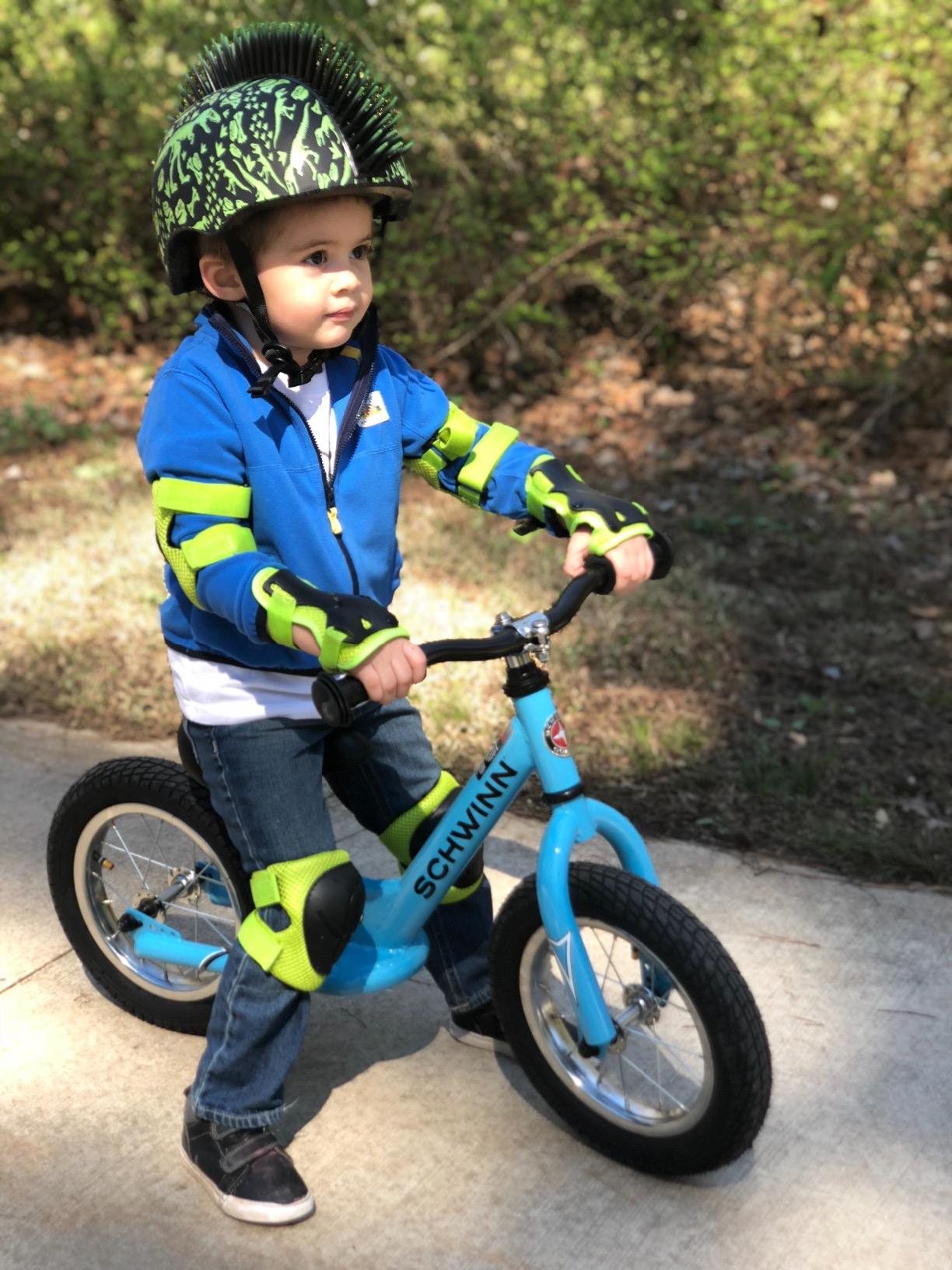 Schwinn Balance Bike, 12 Inch Bike for Kids Ages 2-4, Durable Steel Frame, Padded Seat, Cushioned Grips, Adjustable Seat Grows with Your Child, Training Bicycle for Kids customer photo 2
