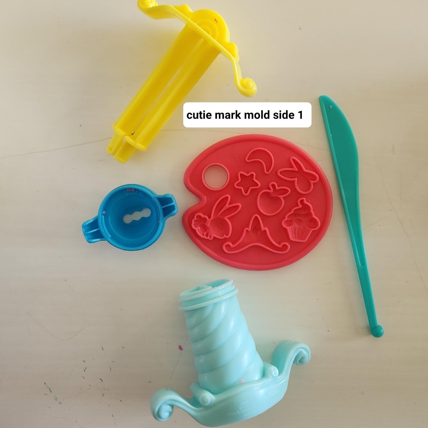 Play-Doh Make & Style Ponies Set, My Little Pony Toys and Figures, Kids Arts and Crafts Playset (Amazon Exclusive) customer photo 2