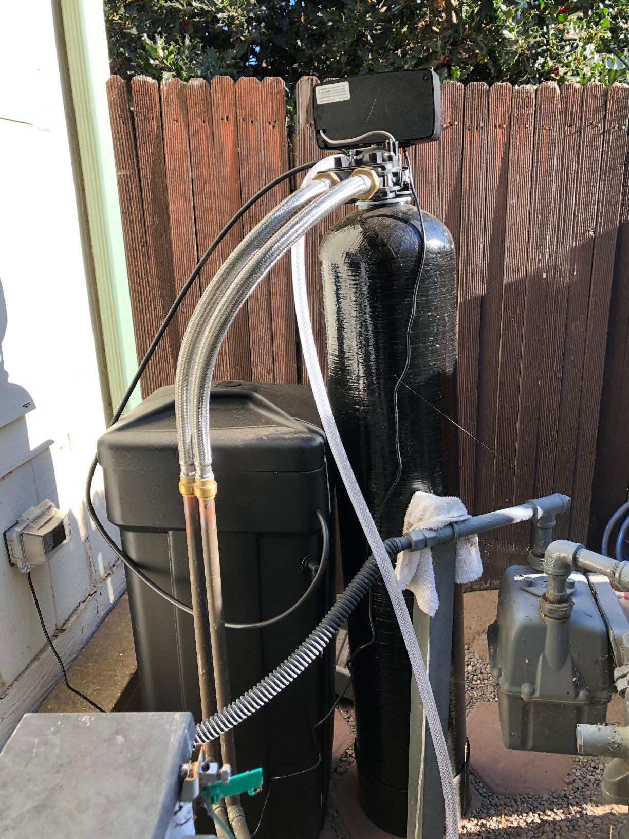 Fleck 5600 SXT Whole House Water Softener 32,000 Grains Ships Loaded With Resin In Tank customer photo 1