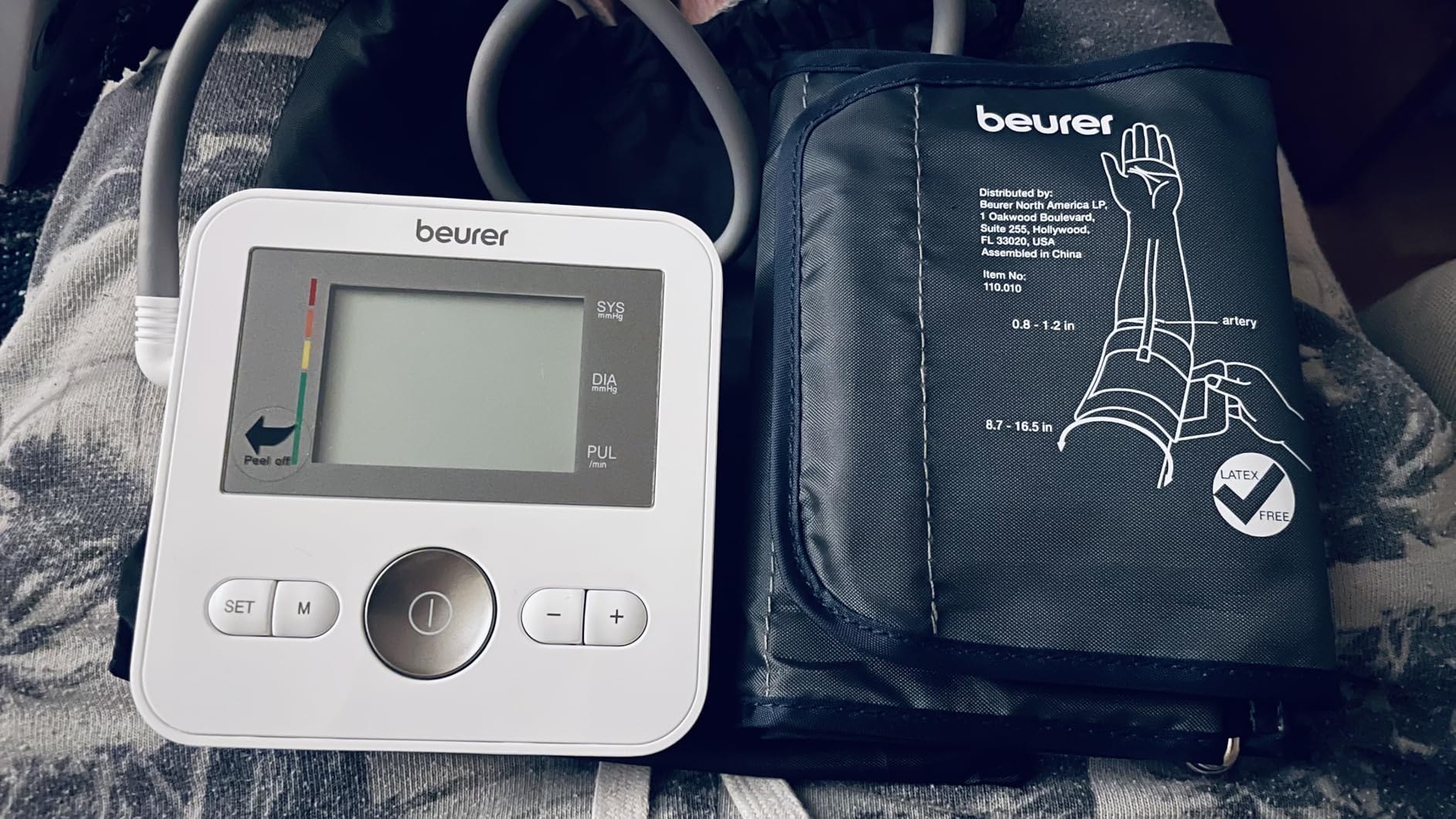 Beurer BM27 Upper Arm Blood Pressure Monitor for Home Use with Adjustable Cuff, Data Transfer to Apple Health and co., 120 Memory Sets, Irregular Heart Rate Detection, Risk Indicator customer photo 1