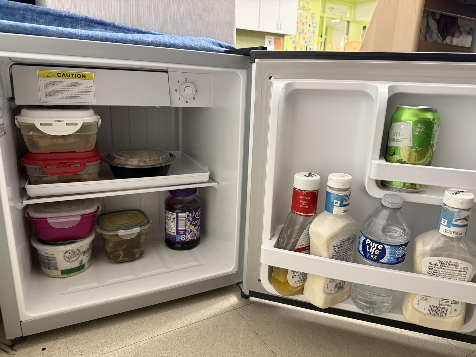 BLACK+DECKER 2.5 Cu. Ft. Compact Refrigerator, ENERGY STAR Certified, Single Door Mini Fridge with Chiller Compartment, Personal Fridge for Home or Dorm Room, R600a Refrigerant, BCRK25V, Stainless Look customer photo 1