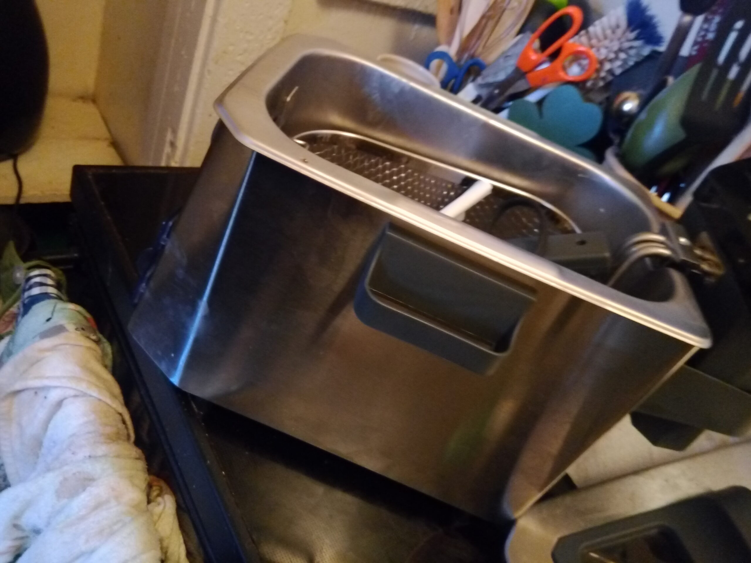 De'Longhi Livenza Deep Fryer with EasyClean System, Cool Zone, Stainless Steel customer photo 1