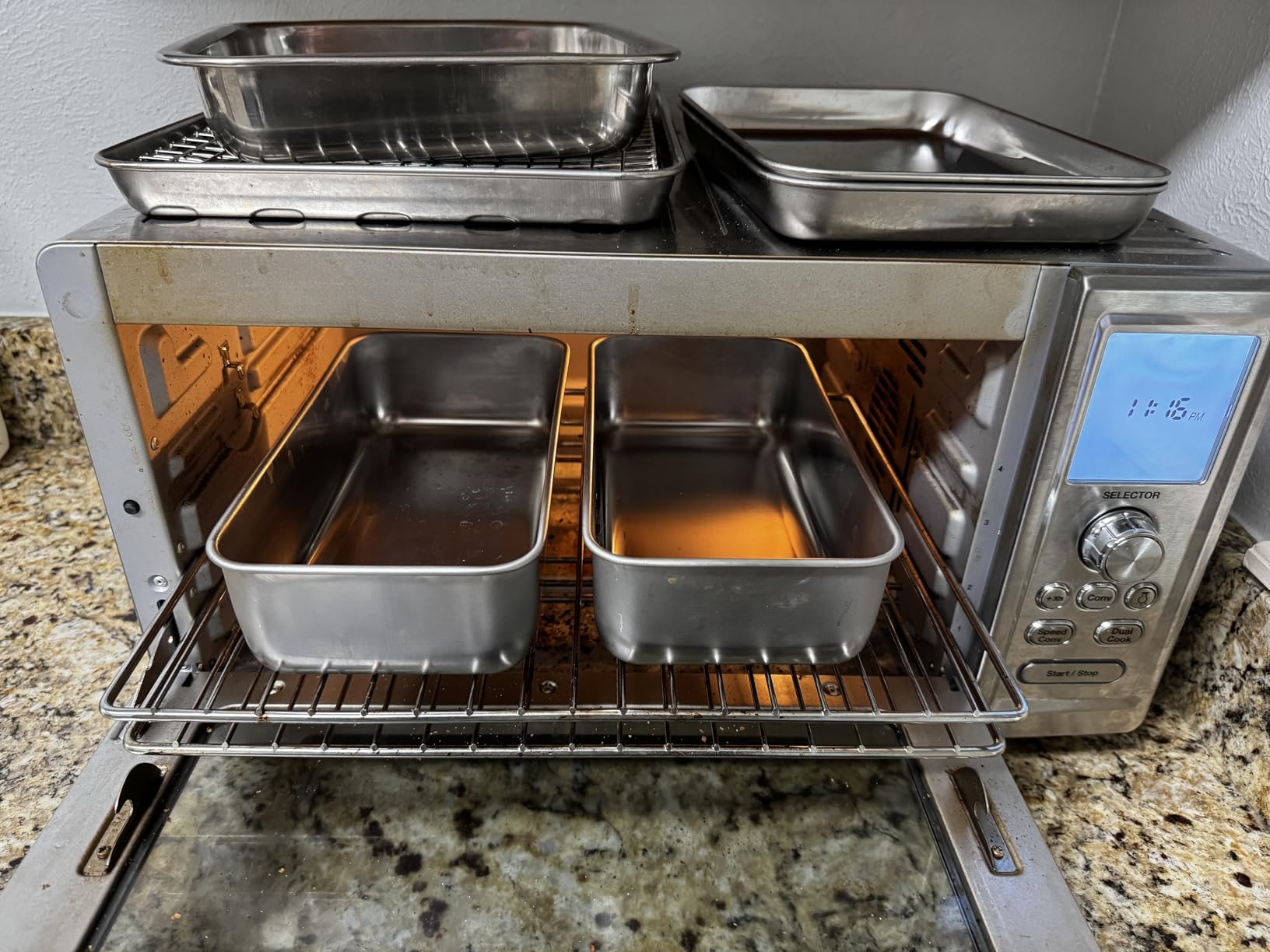 Cuisinart Chef's Convection Toaster Oven, 1800-Watt Electric Oven with 15 Cooking Functions, Fits 13'' Pizza, 9''x13'' Baking Pan, and Full-Size Chicken, Nonstick Interior, TOB-260N1NAS, Stainless Steel customer photo 2