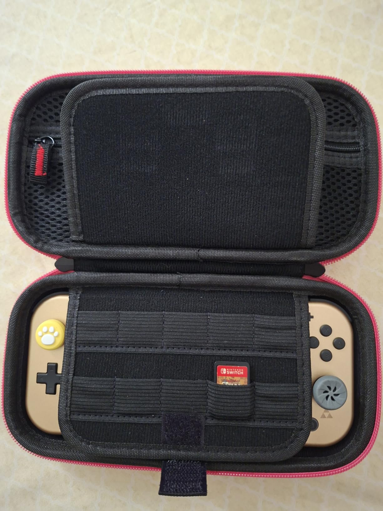daydayup Switch Carrying Case Compatible with Nintendo Switch/Switch OLED, with 20 Games Cartridges Protective Hard Shell Travel Carrying Pouch customer photo 2