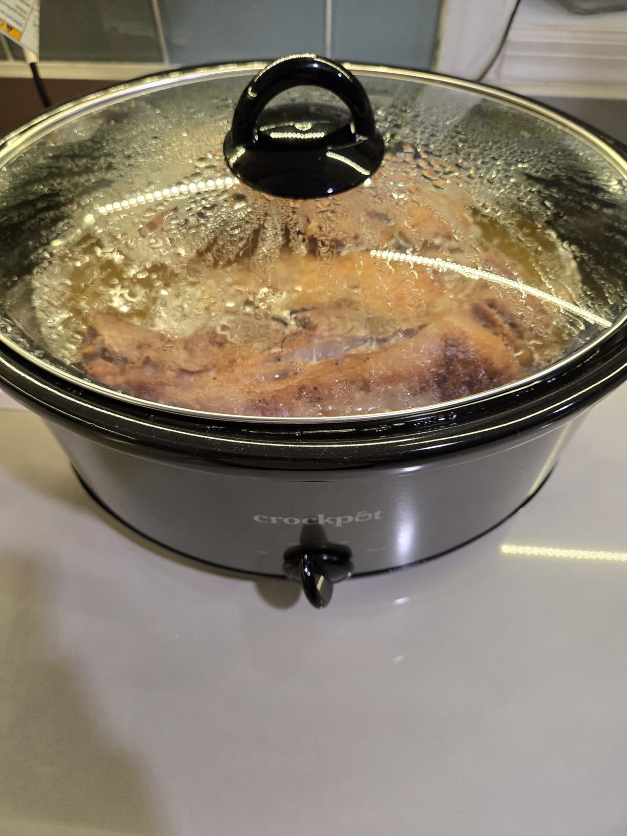 Crock-Pot 8-Quart Manual Slow Cooker, XL Family Size Serves 10+ People, Removable Stoneware with Warming Setting, Dishwasher Safe for Easy Cleanup, Red customer photo 2