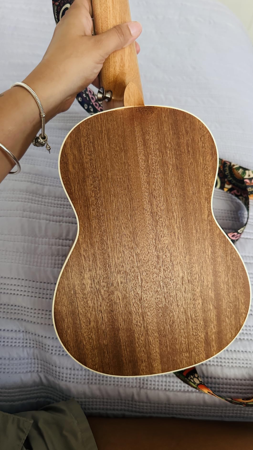 Donner Tenor Ukulele Mahogany Professional 26 inch Ukelele Starter Bundle Kit with Free Online Lesson Gig Bag Strap Nylon String Tuner Picks Cloth DUT-1 customer photo 1