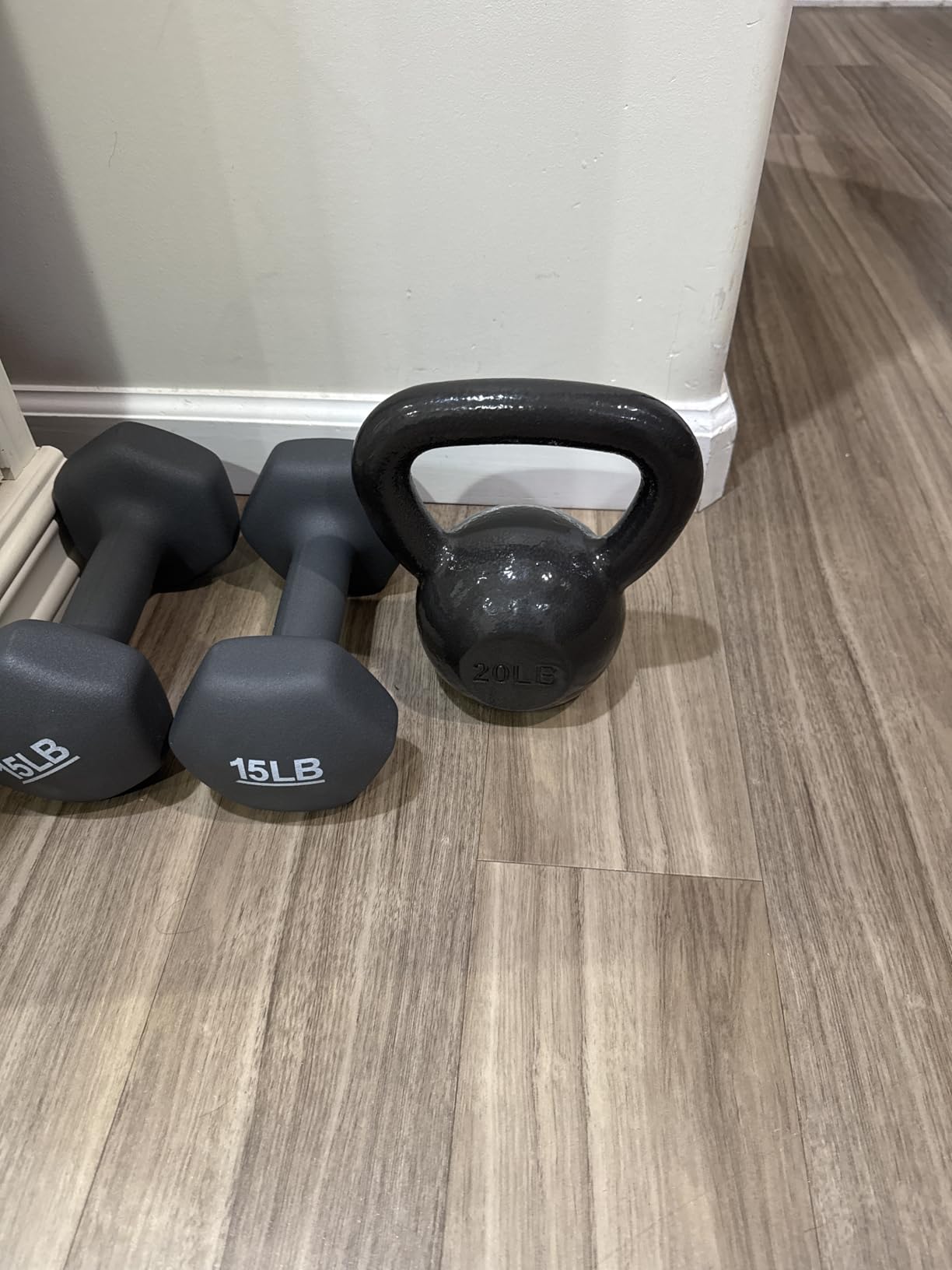 Amazon Basics Cast Iron Kettlebell for Strength Training customer photo 1