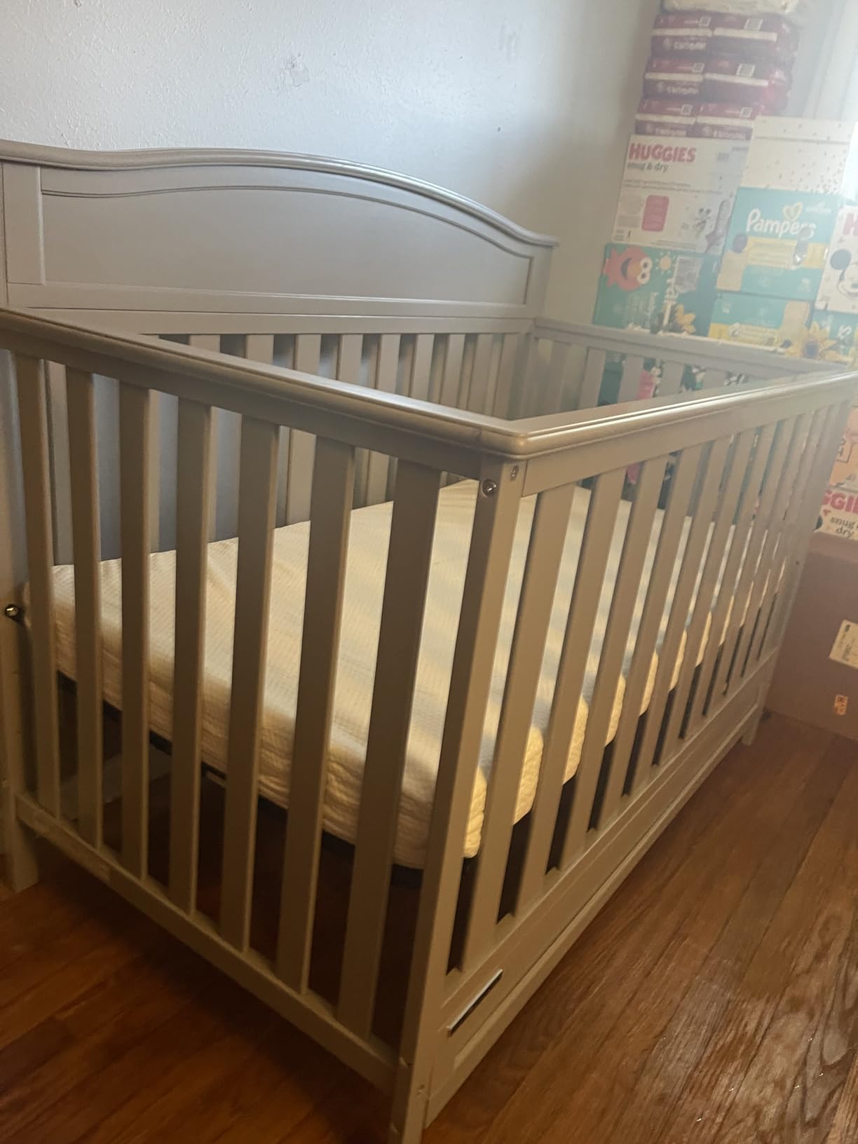 Delta Children Emery 4-in-1 Convertible Baby Crib, Pack of 1, Grey customer photo 2